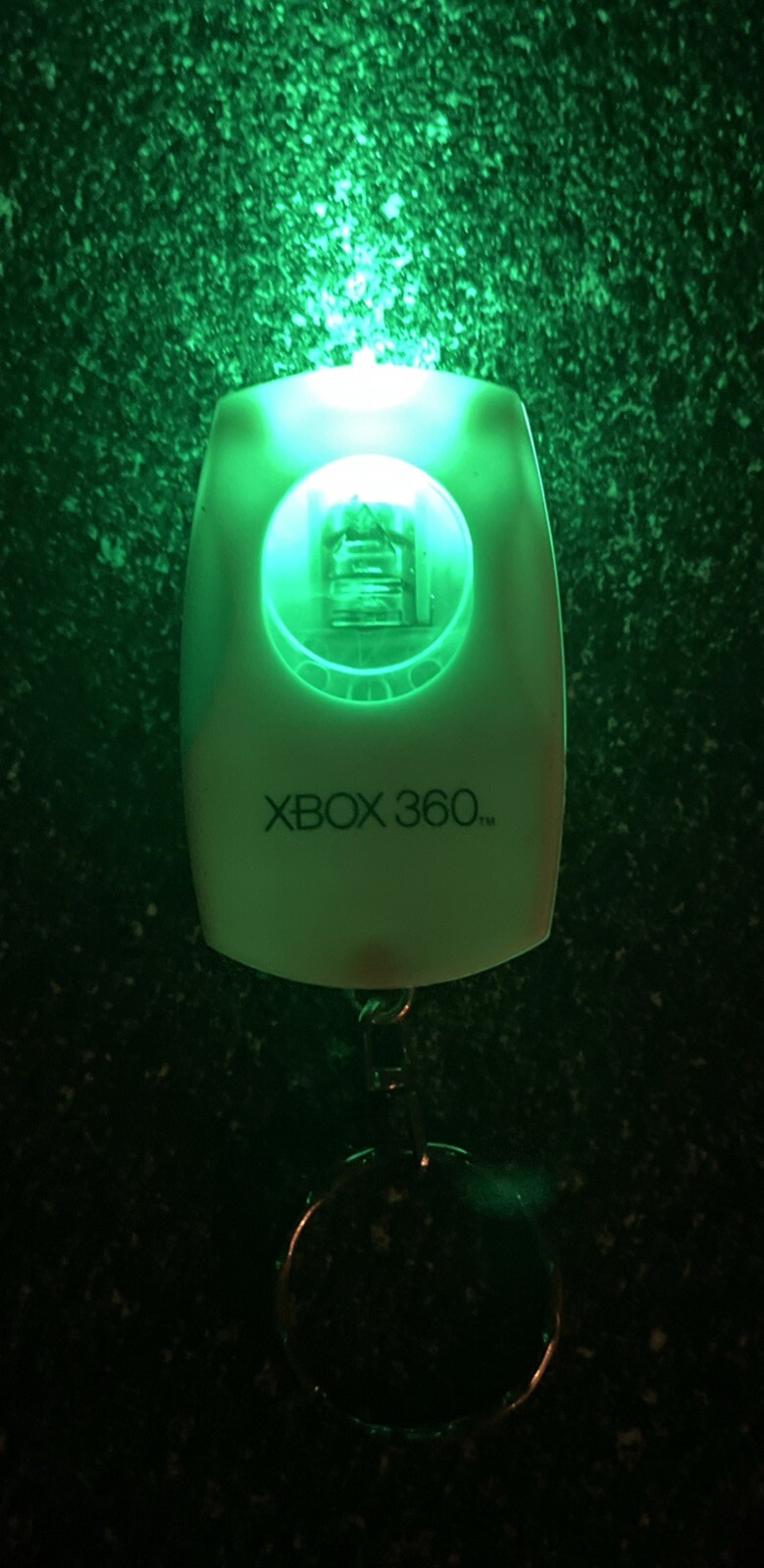Xbox 360 Promotional Keychain Light – Lights Up Green 2007 Microsoft – Kellogg