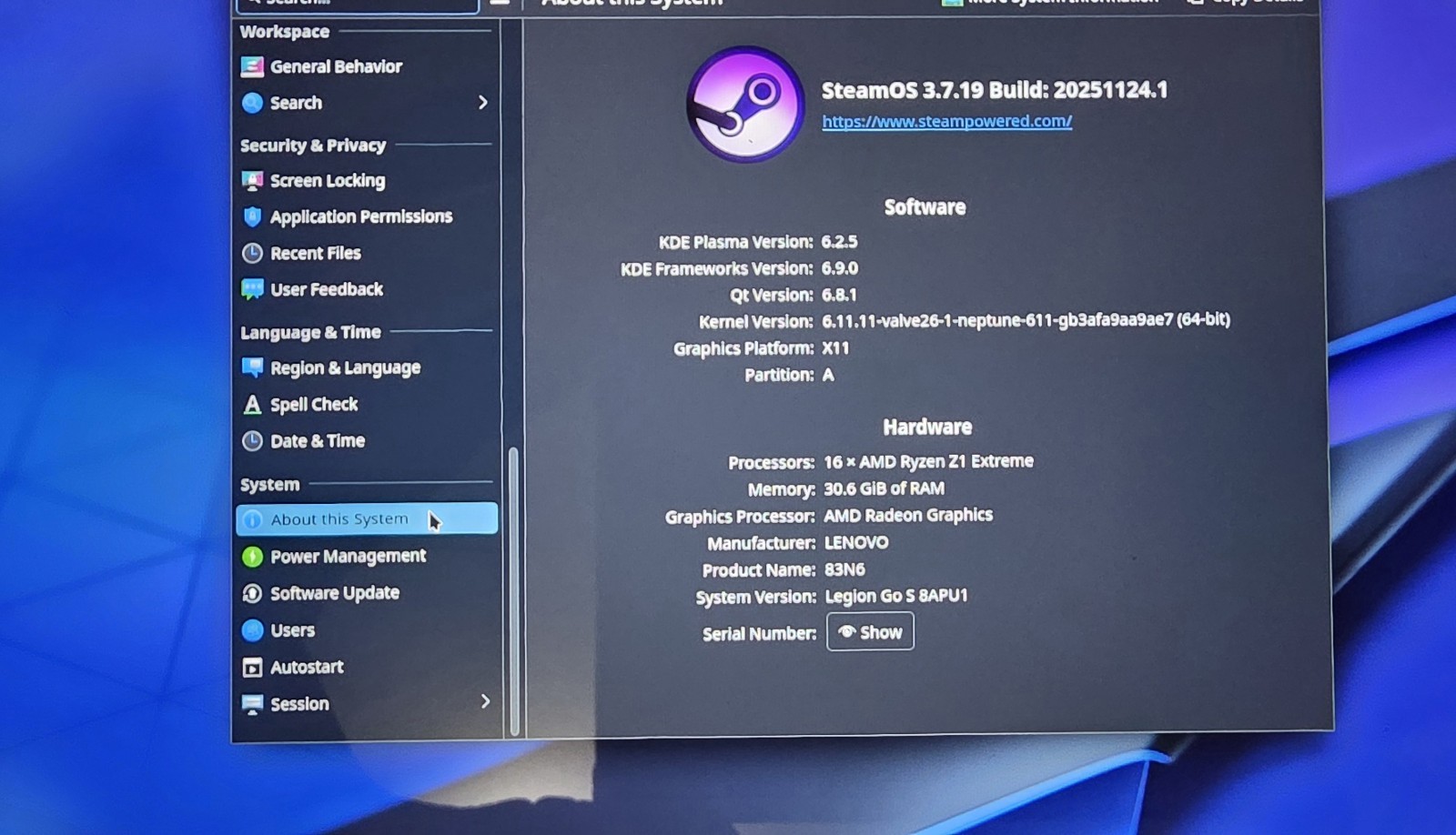 Lenovo Legion Go S 2TB SteamOS, Hard Case, Cover Case, Charger, Warranty.