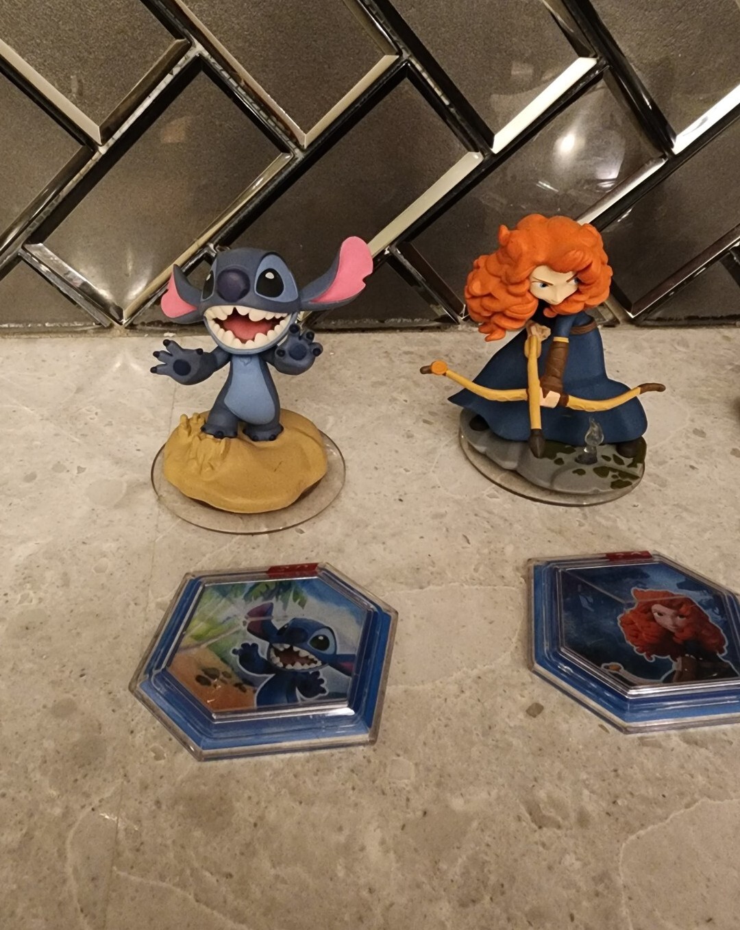 LOT OF 7 Pieces – Disney Infinity Figures Stitch & Merida Brave & Aladdin 2.0