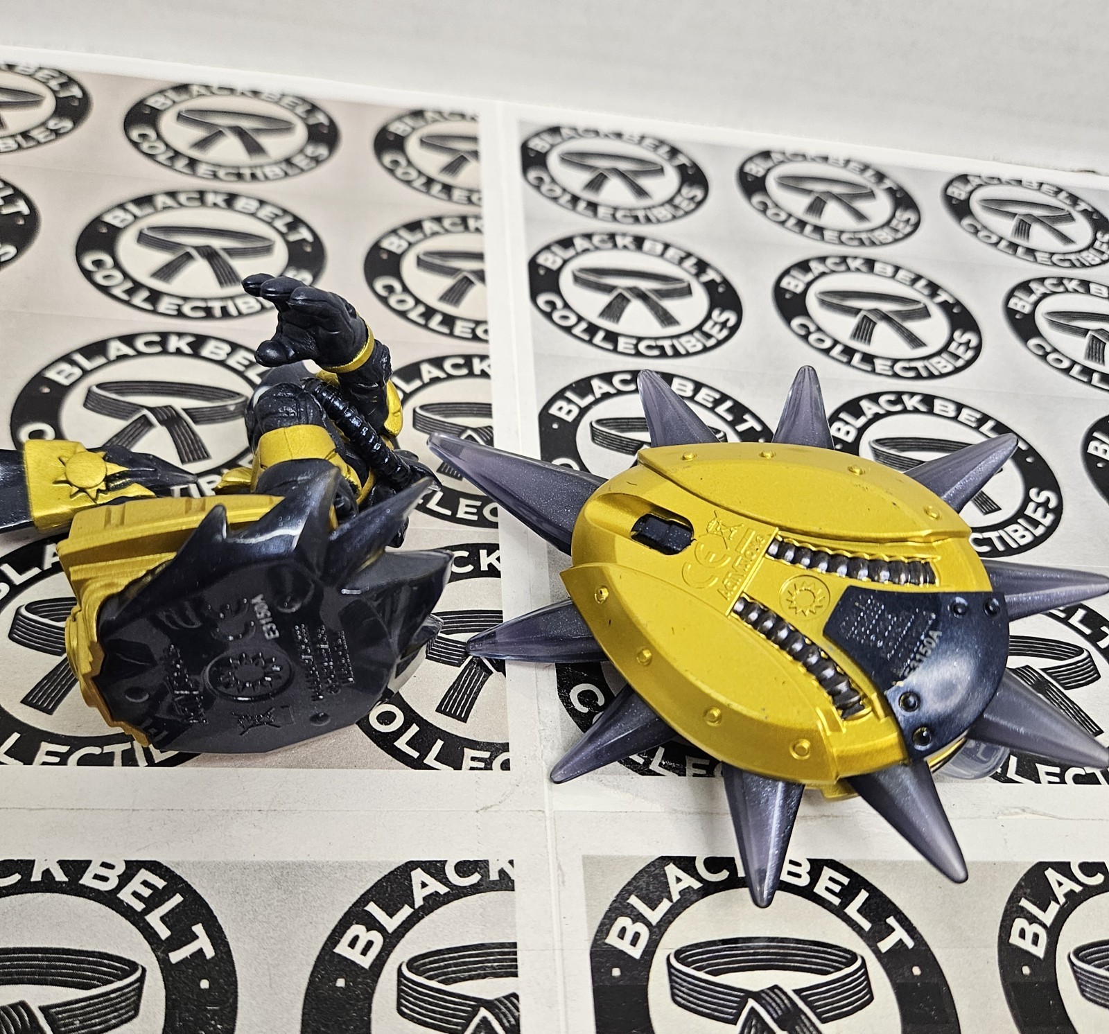 Skylanders Superchargers Legendary Astroblast and Legendary Sun Runner