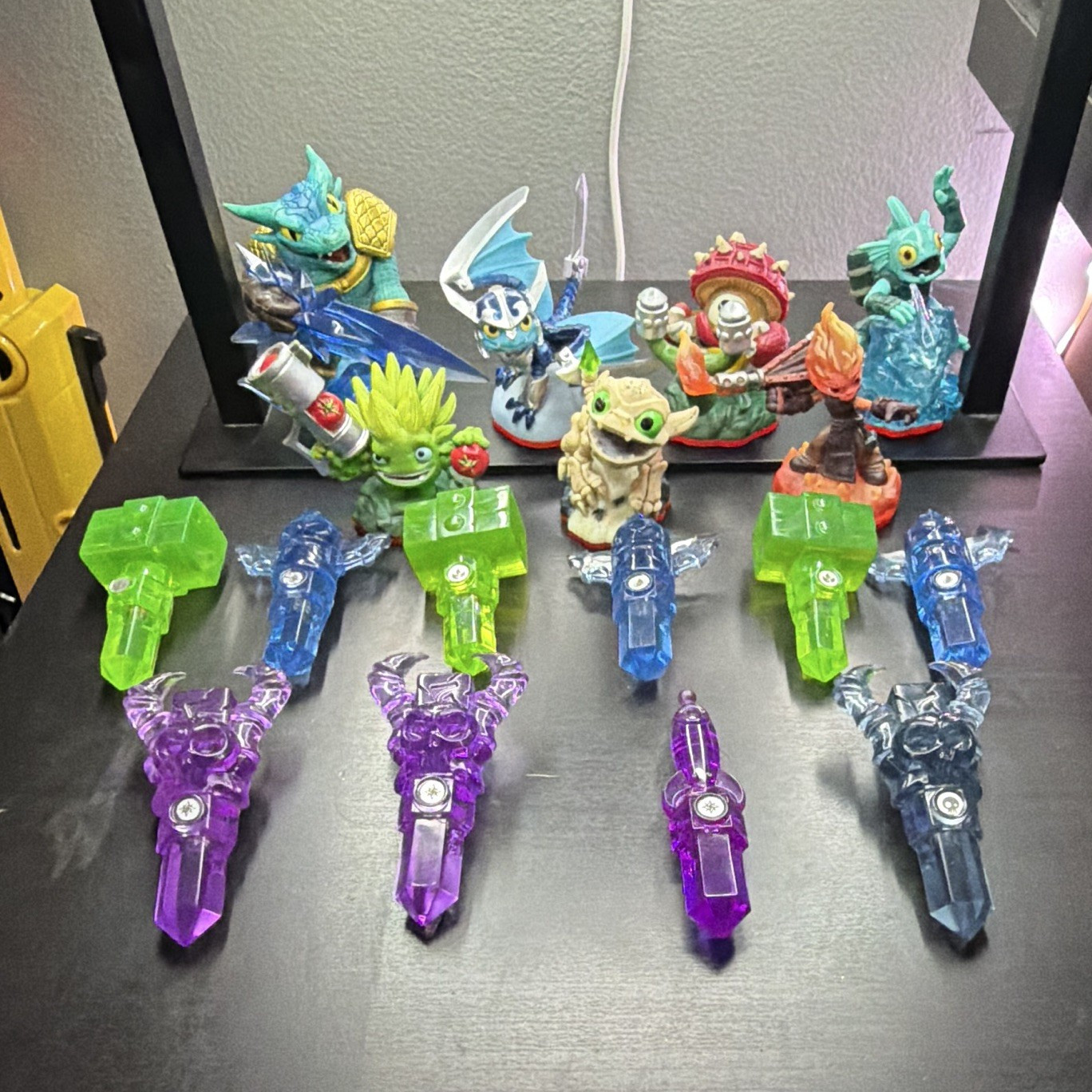 Skylanders trap team and Figure Lot