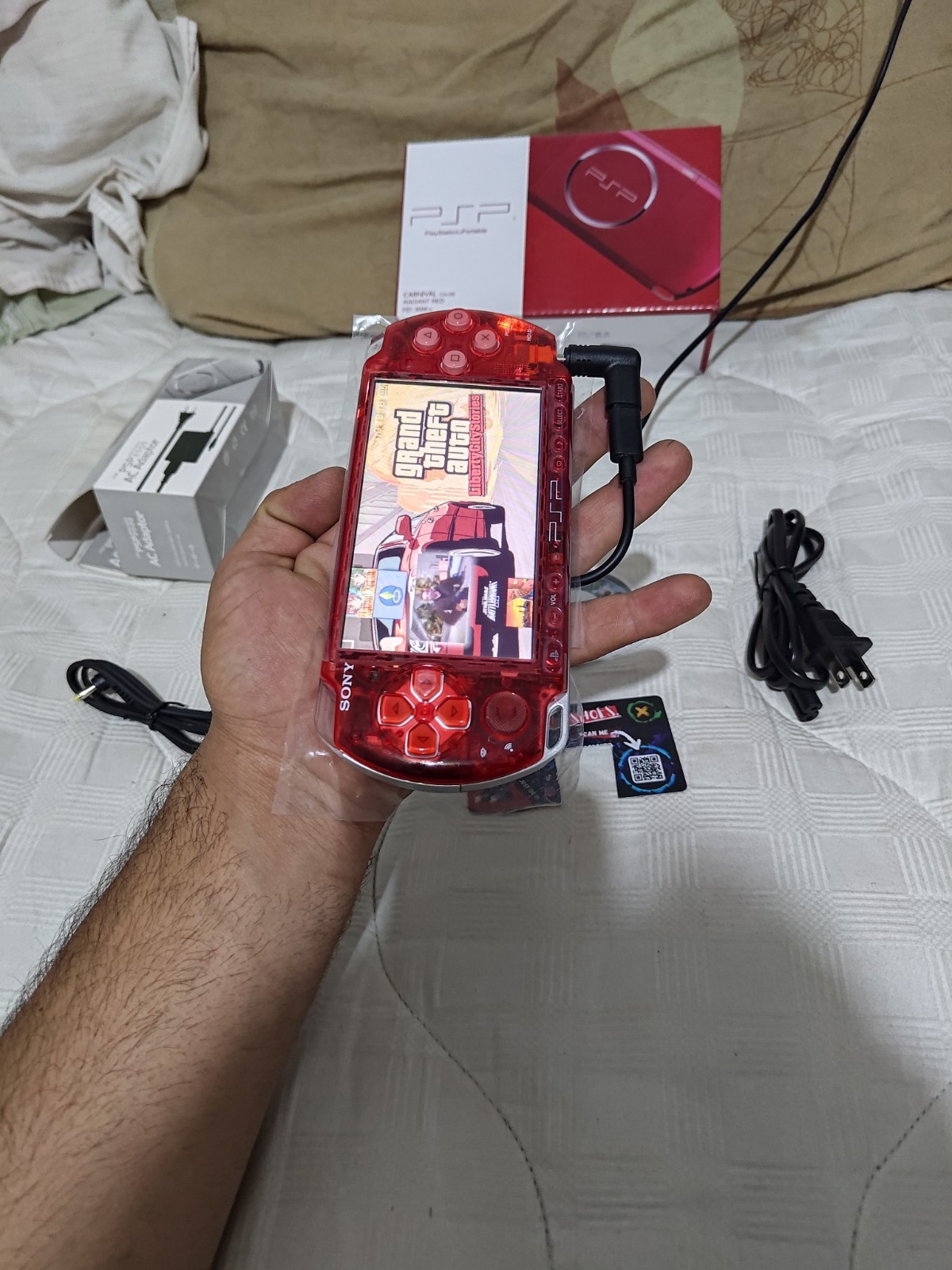 Sony PSP 3000 transparent red with 32 GB games USB-C adapter