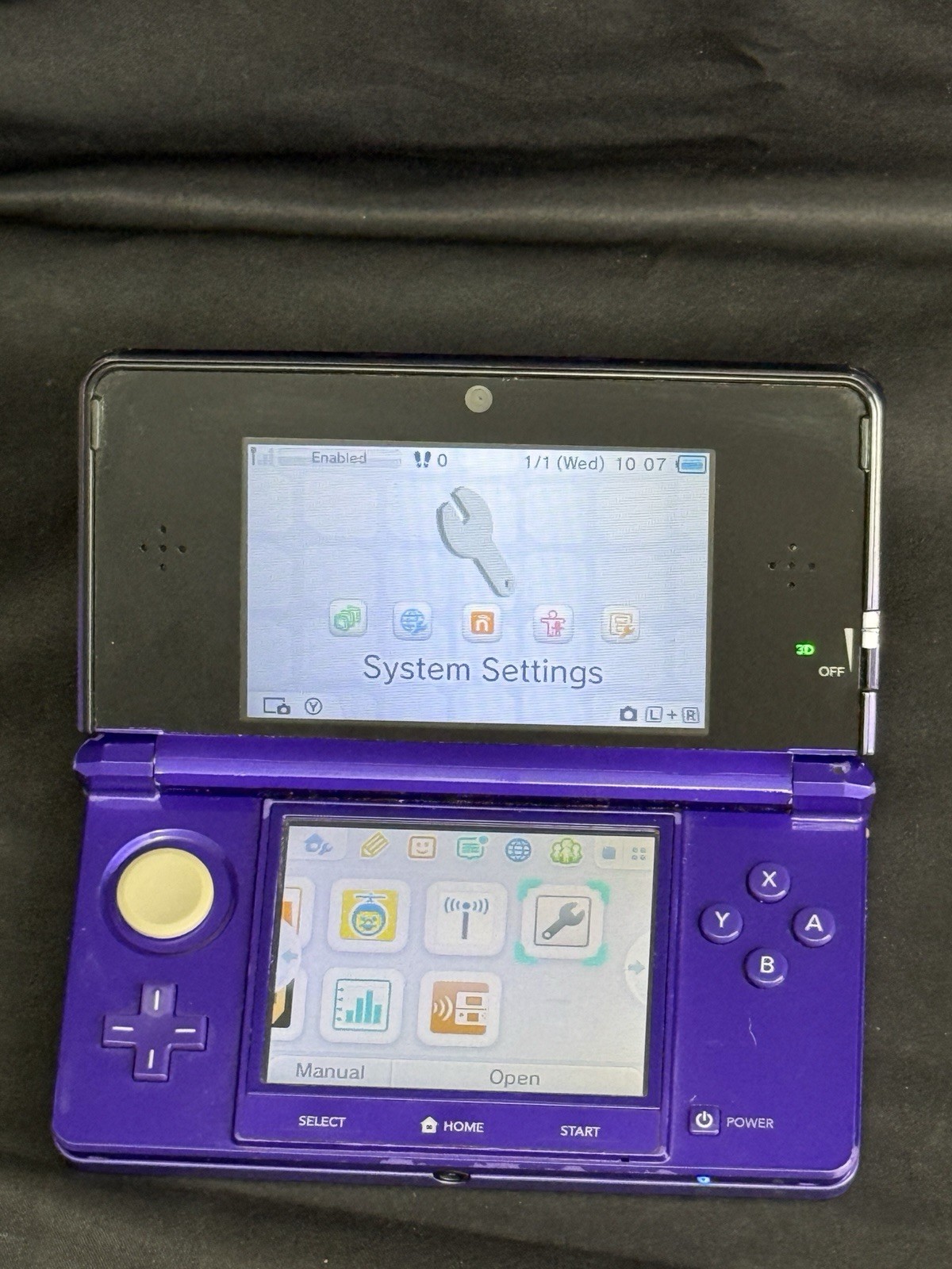 US VERSION Nintendo 3DS Handheld Console Midnight Purple System CTR-001
