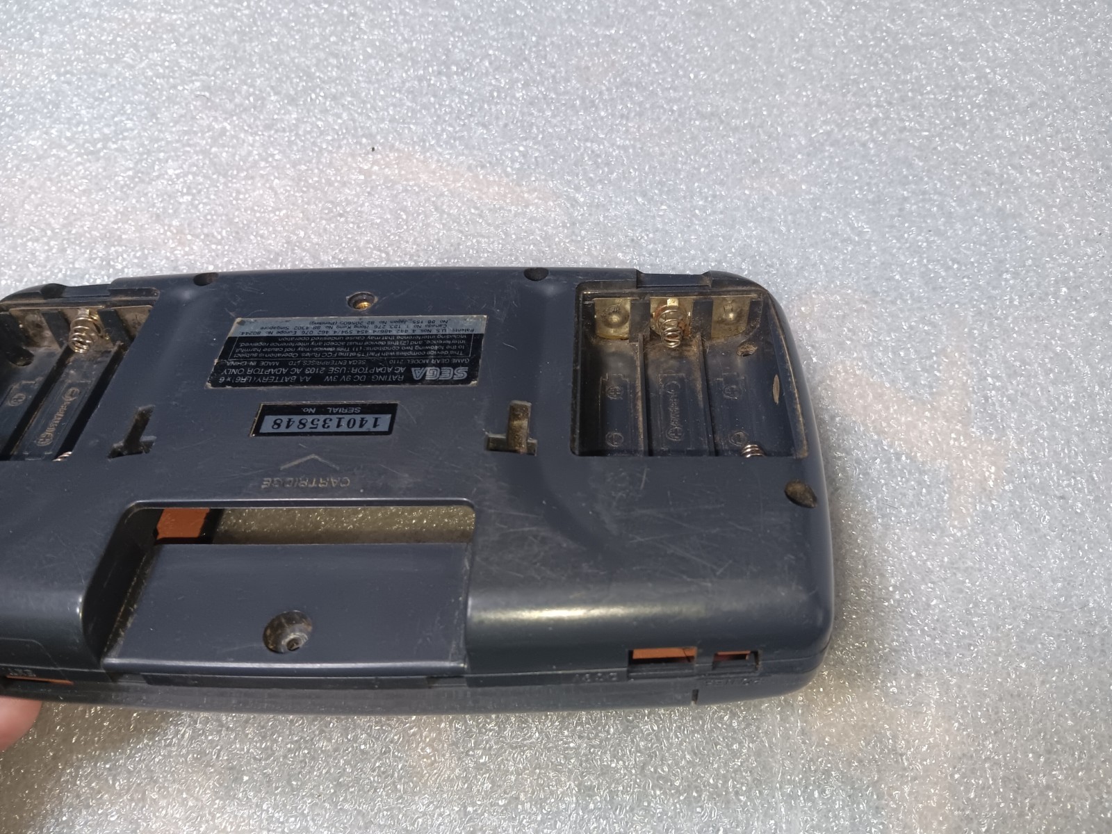 SEGA Game Gear 2110 EXACT EMPTY SHELL w/Glass Scratches ONLY-INTACT-SEE ALL