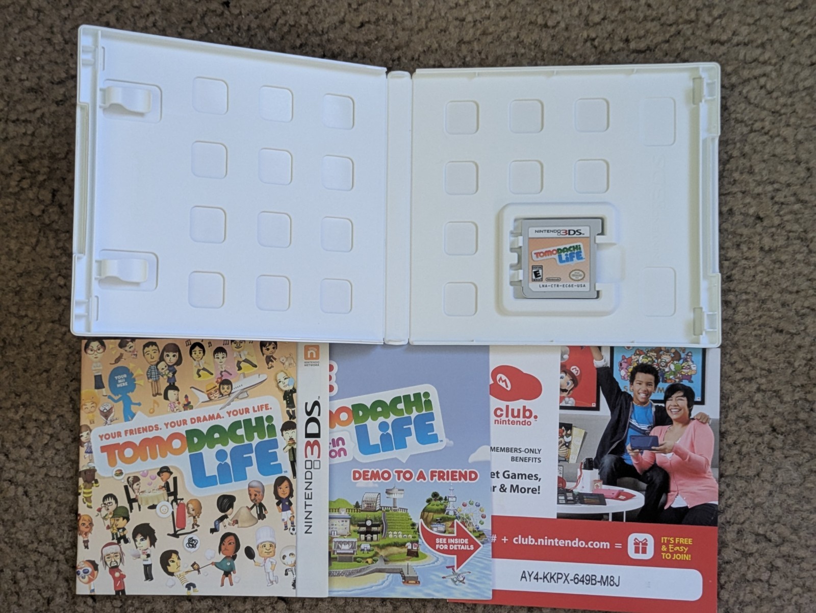 Tomodachi Life Nintendo 3DS Complete CIB