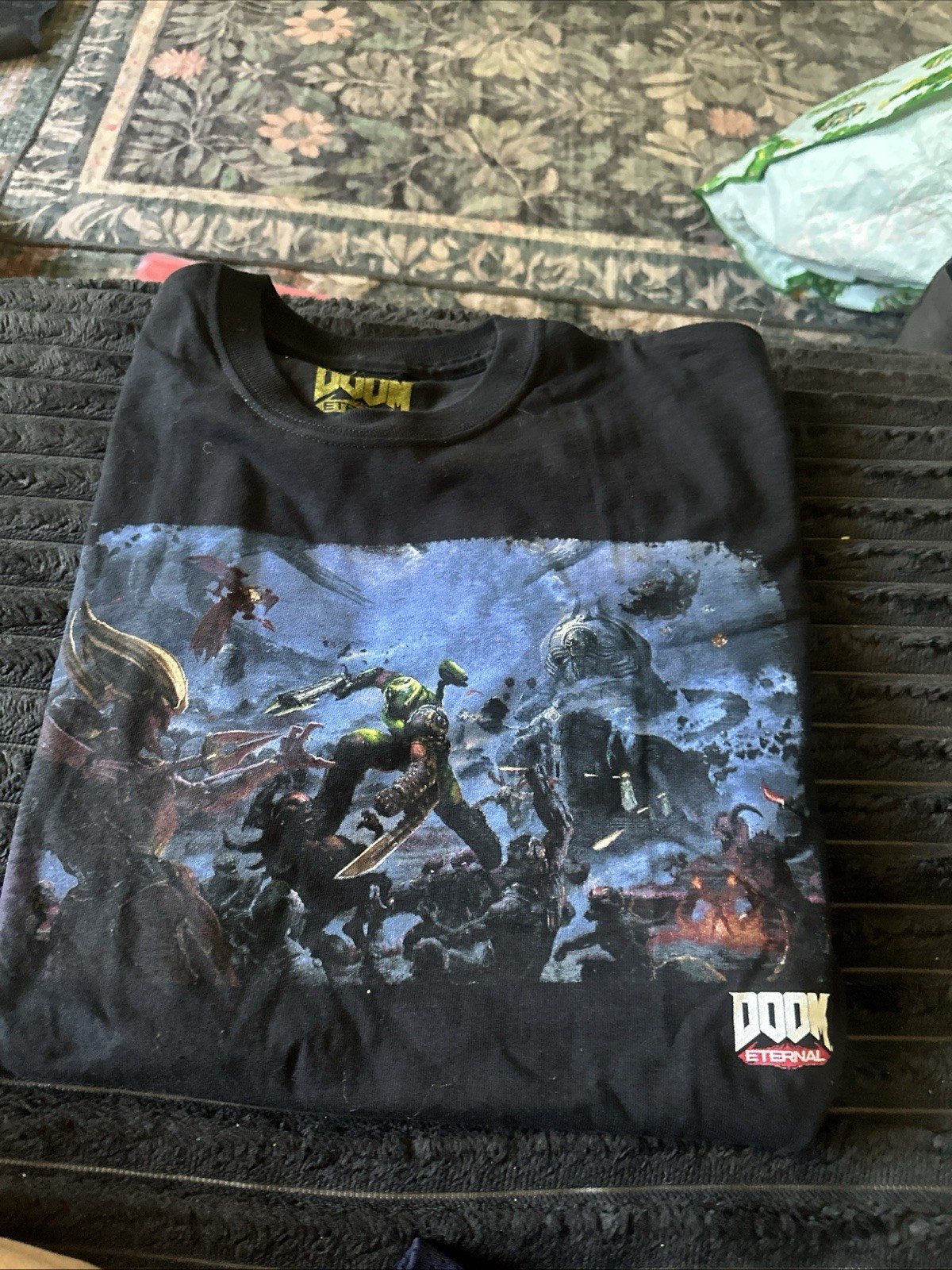 Loot Wear Exclusive DOOM Eternal Doom Slayer Graphic Print T-Shirt M 2021