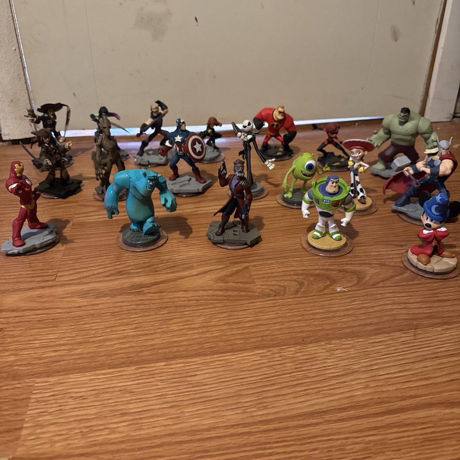 Disney Infinity – Figures and Playsets