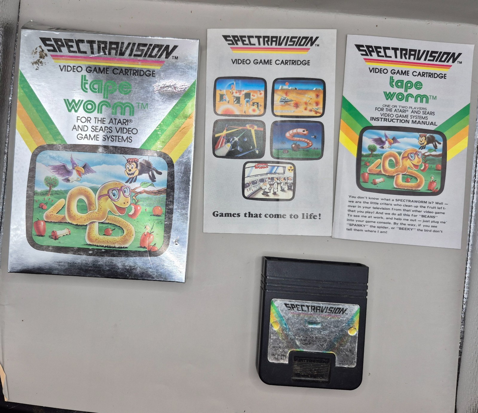 Tapeworm 1982 Atari 2600 Spectravision Complete CIB Box + Game + Manual