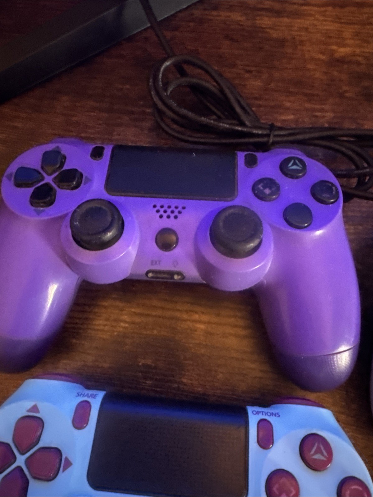 ps4 slim 500gb, 4 controllers, 8 games