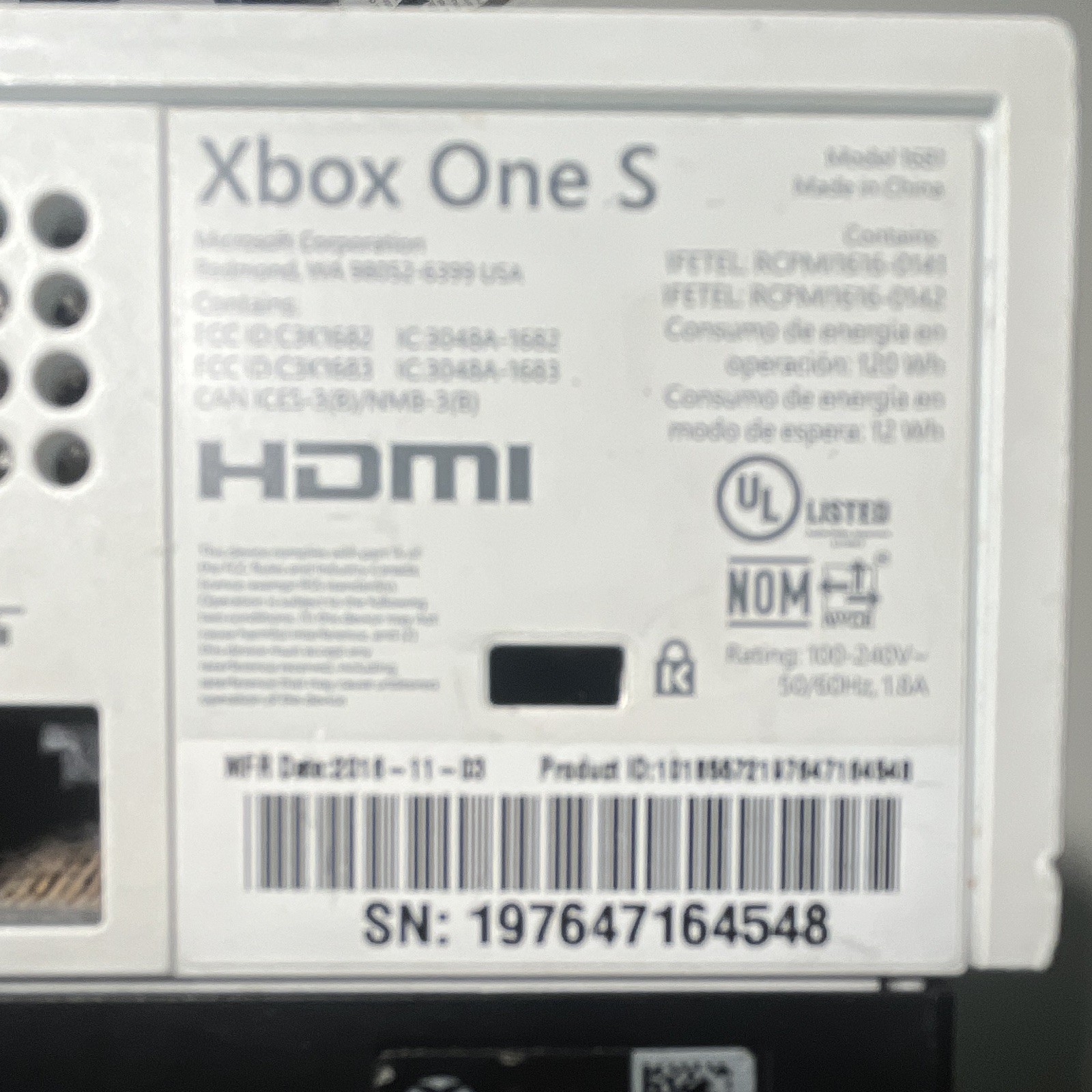Microsoft Xbox One S 1TB White Console 4K UHD Wi-Fi Region Free (1681)