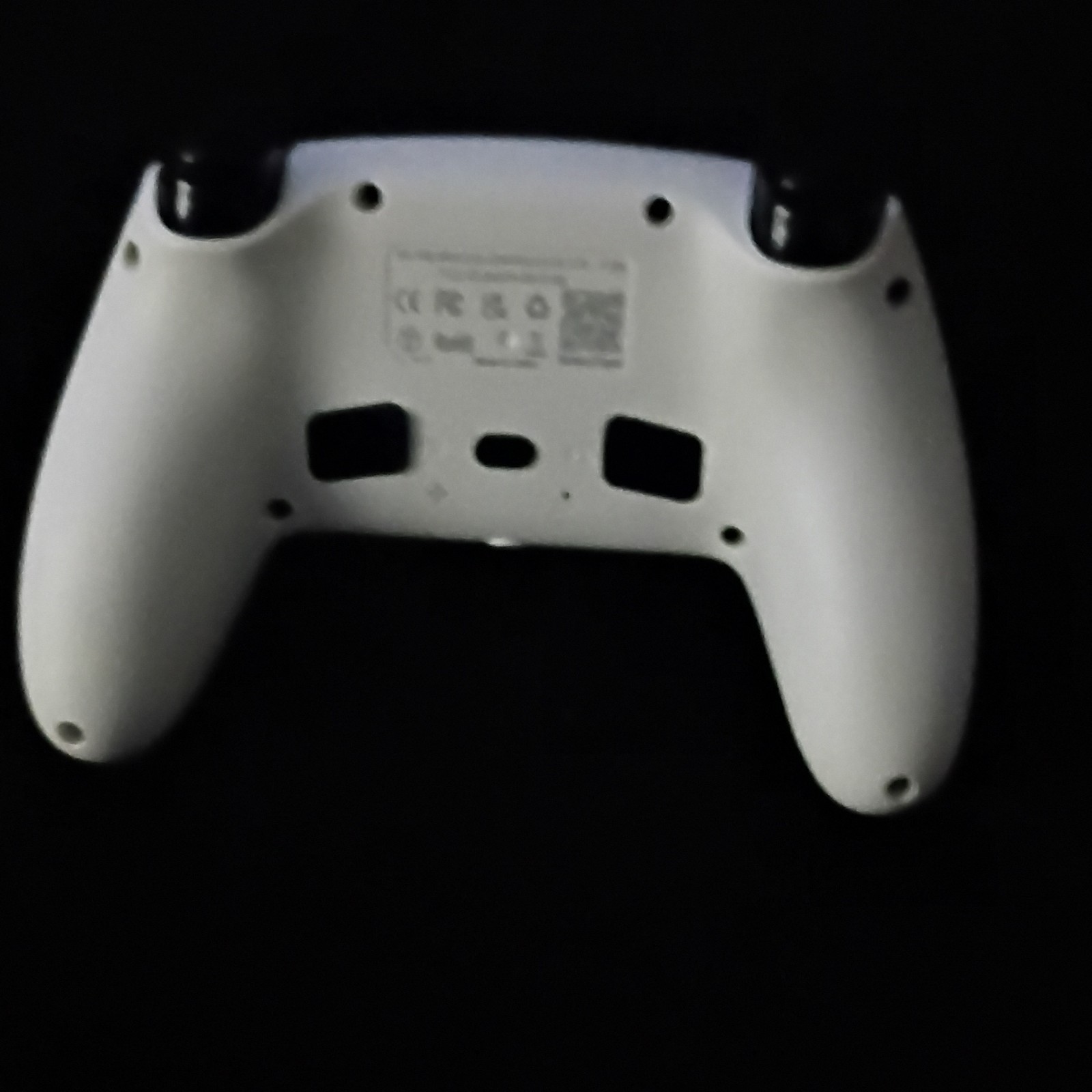 Wireless PC Gamepad Controller – White with LED Light Rings, 5-10 m Range