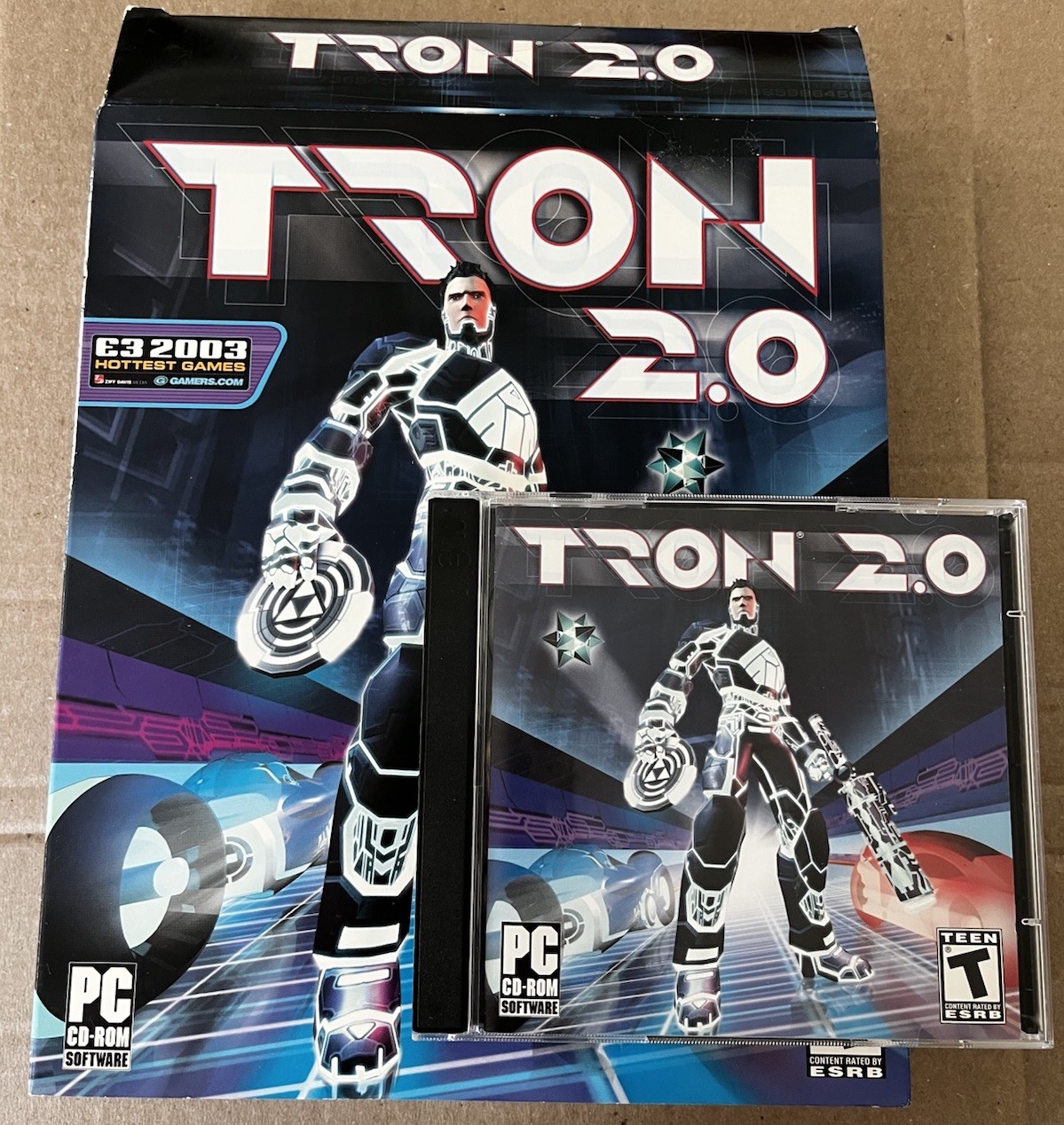 BIG BOX Tron 2.0 (PC, 2003) PC CD-ROM Game 2003