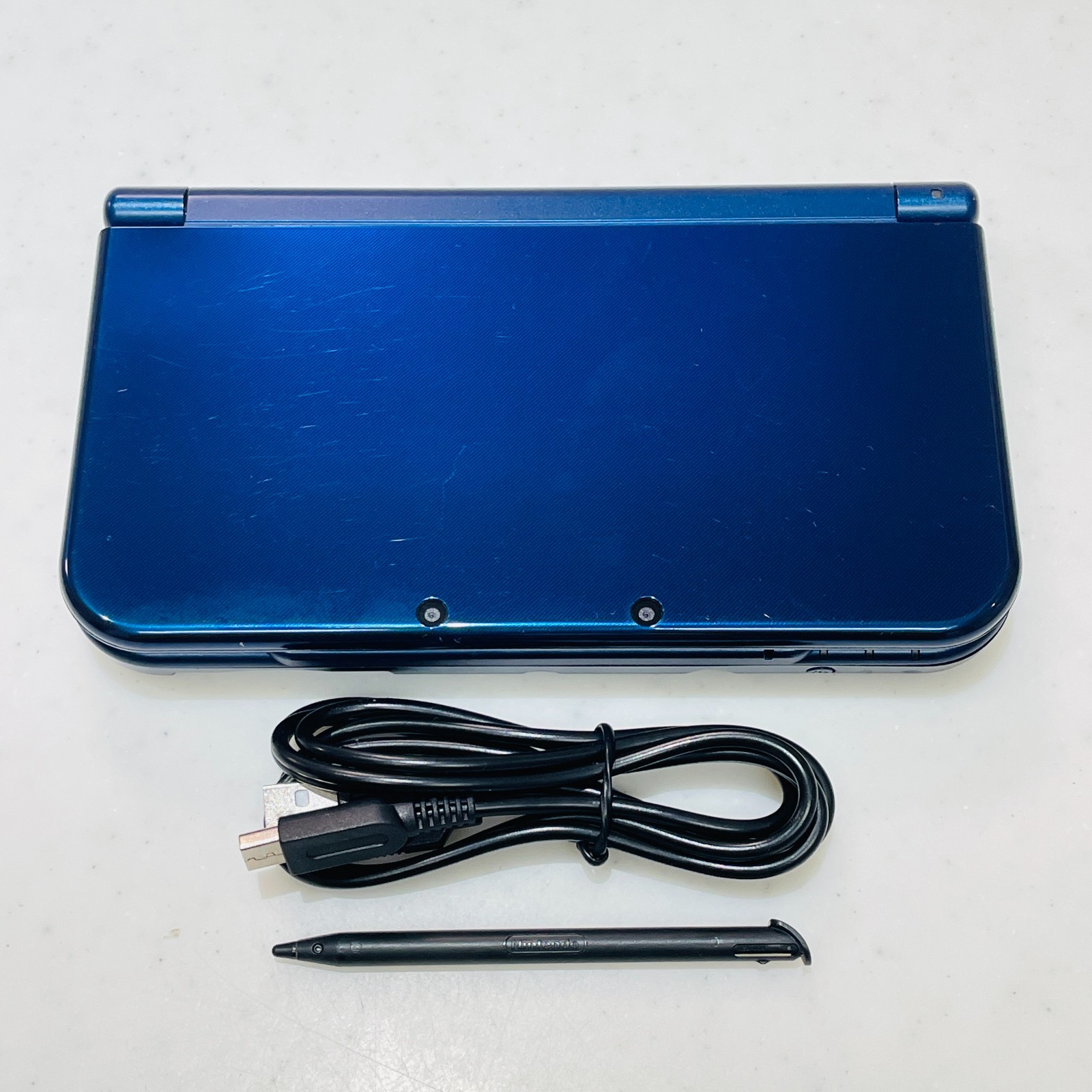 Nintendo New 3DS LL XL Console Only Region Free / New Battery Charger Stylus SD