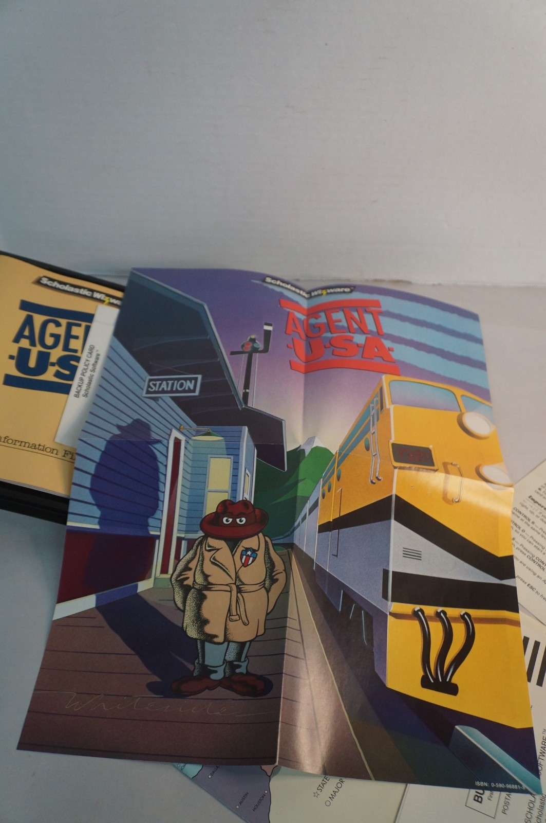 CIB Big Box Vintage Agent USA Apple II Plus, IIe, IIc Scholastic Computer Game