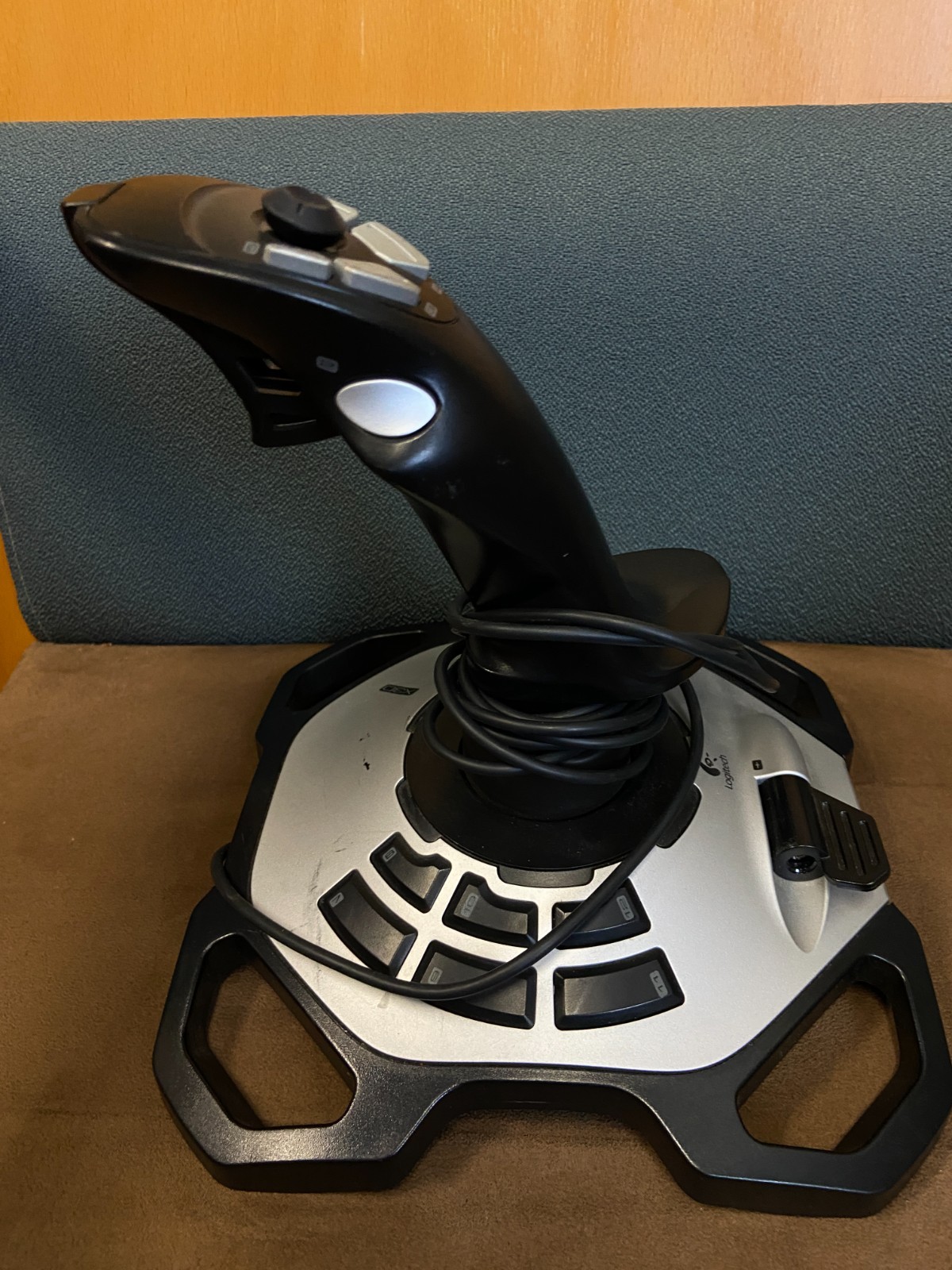 Logitech Extreme 3D Pro Flightstick Joystick for PC USB Wired Flight Simulator