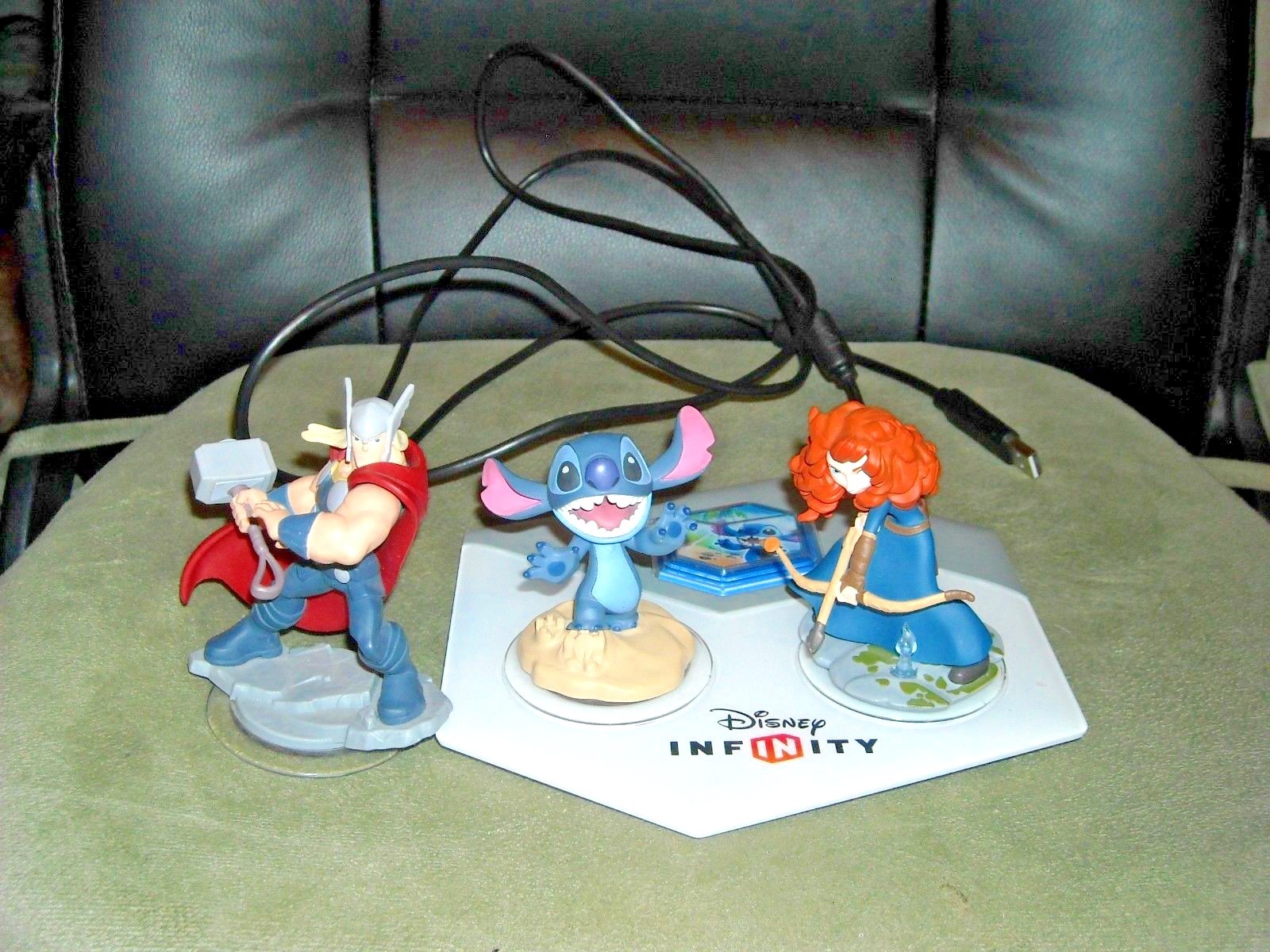 Disney infinity 4 Xbox 360 portal & Marvel Thor Merida Pixar Stitch + power disc