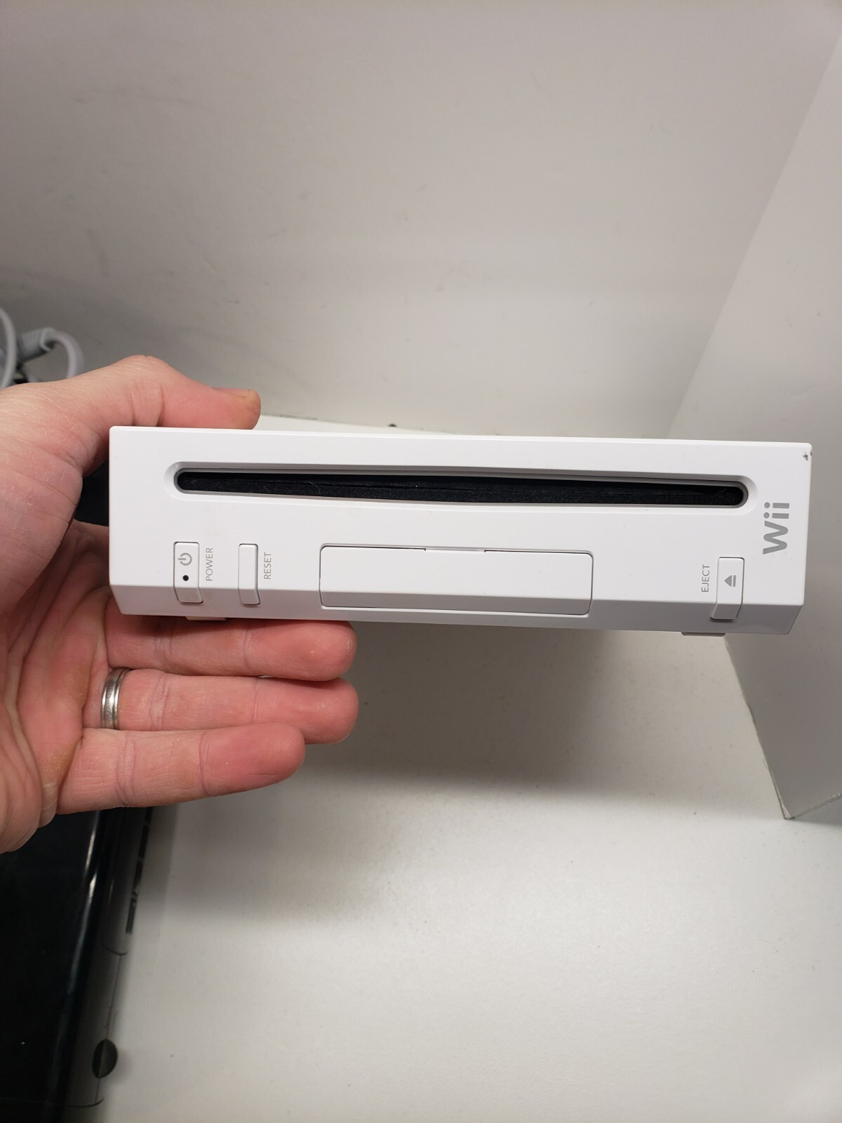 lot of Nintendo Wii and Wii U 32GB consoles; RVL-001, WUP-101