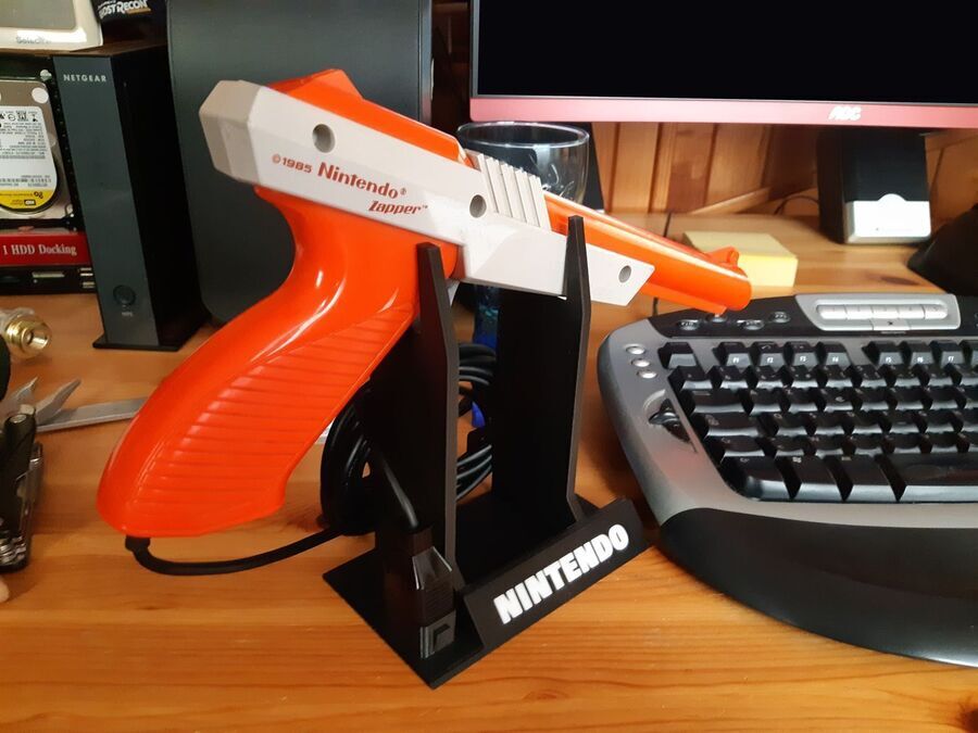 Display Stand Holder for Nintendo NES Zapper 1985