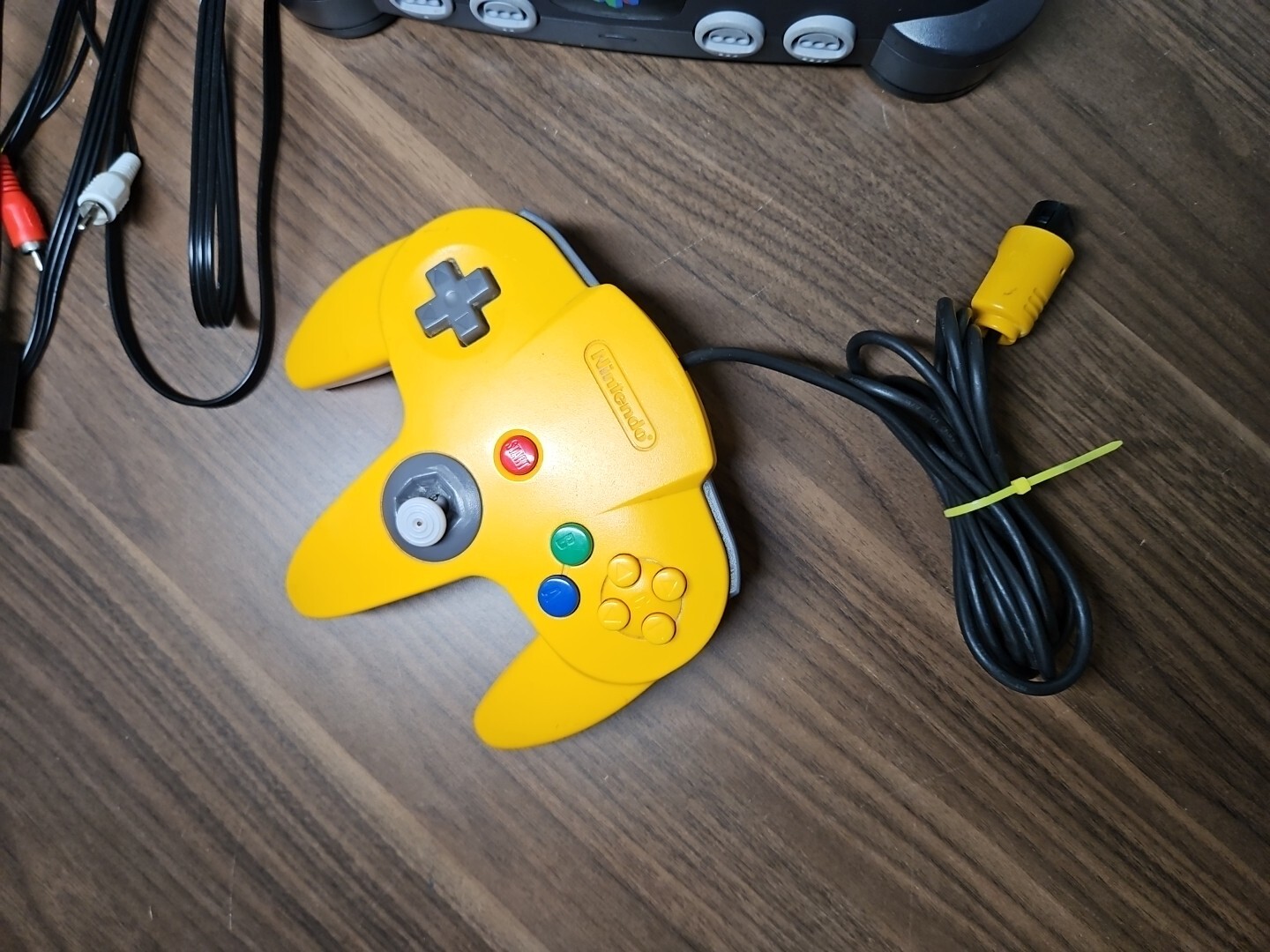 Nintendo 64 Console/Yellow Controller/PWR SPL/AV CABLES/TESTED & WORKS