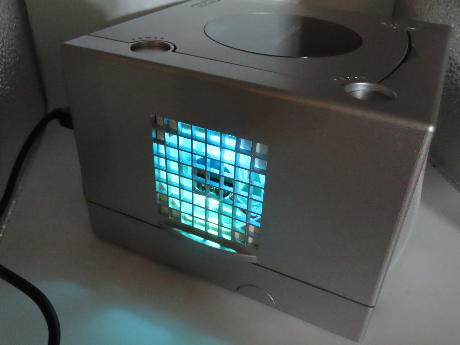 Nintendo GameCube LED COLOR CHANGING Lights Fan Assembly LED Mod OEM FAN PLUGS