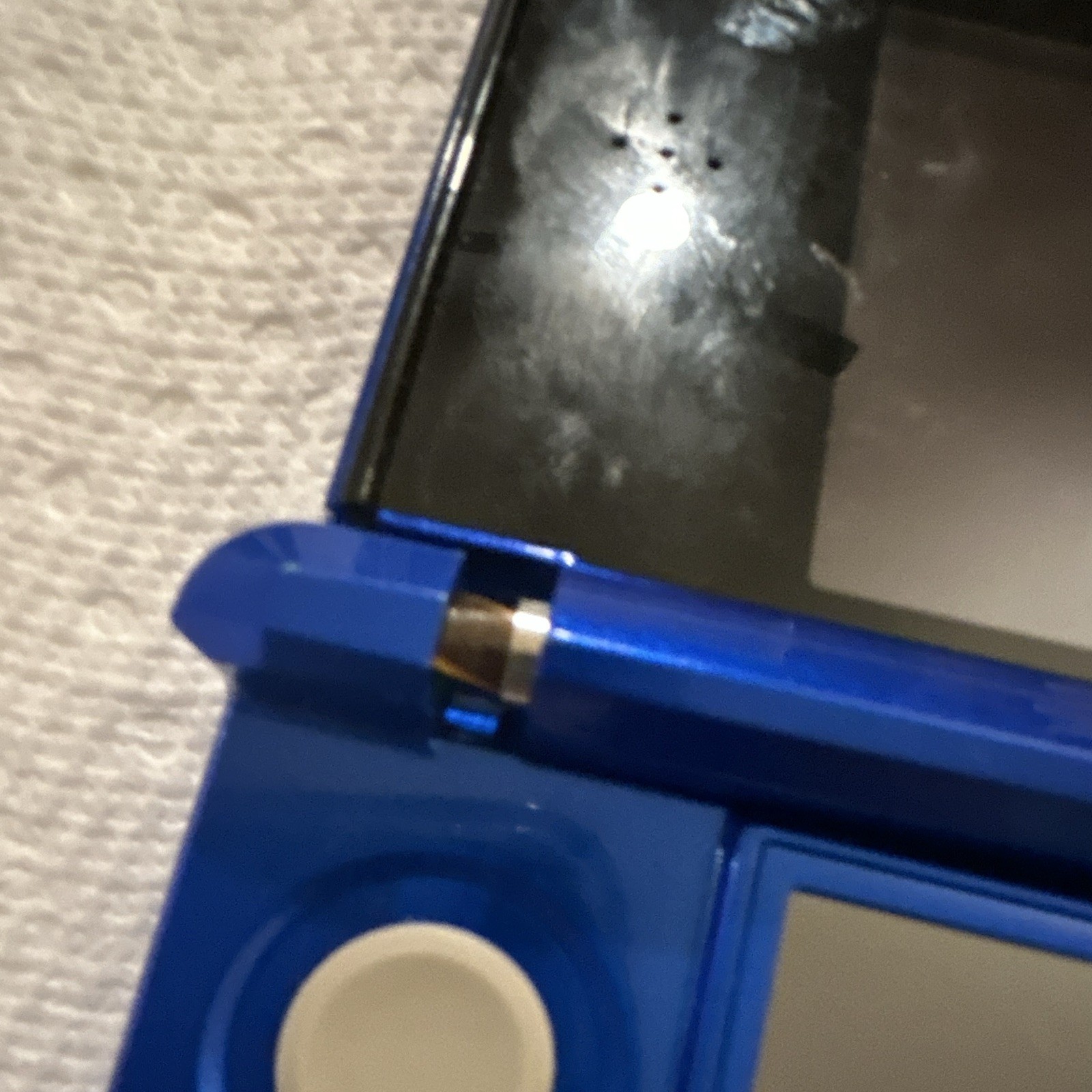 Nintendo 3DS CTR-001 Blue Handheld w/ Stylus, Toshiba 2GB SD, Wi-Fi