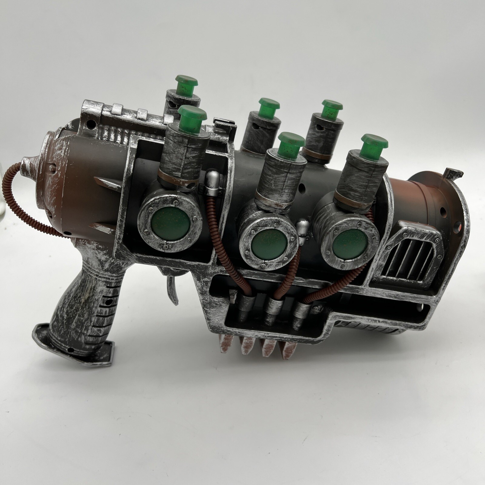 Fallout Official 1:1 Plasma Pistol Replica Chronicle Collectibles