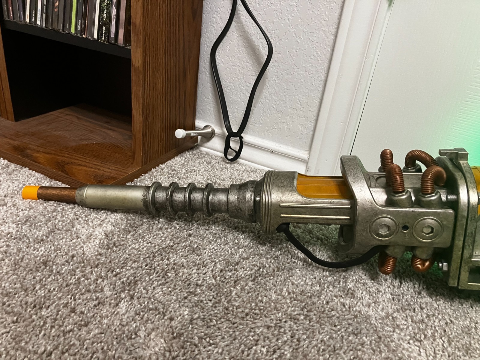 Fallout Plasma Rifle Replica Bethesda Chronicle Collectibles – Lights Up – READ