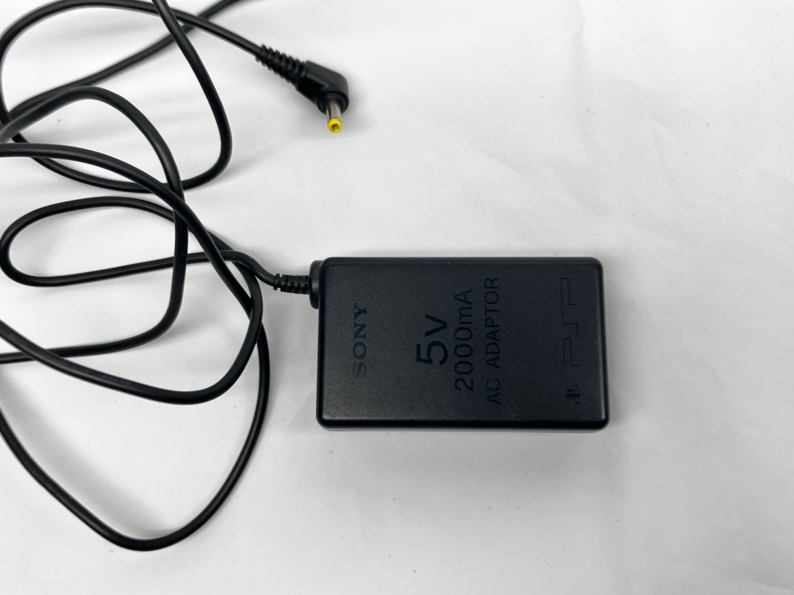 Sony PlayStation Portable PSP PSP-2001 Gaming System Black, Needs Battery.