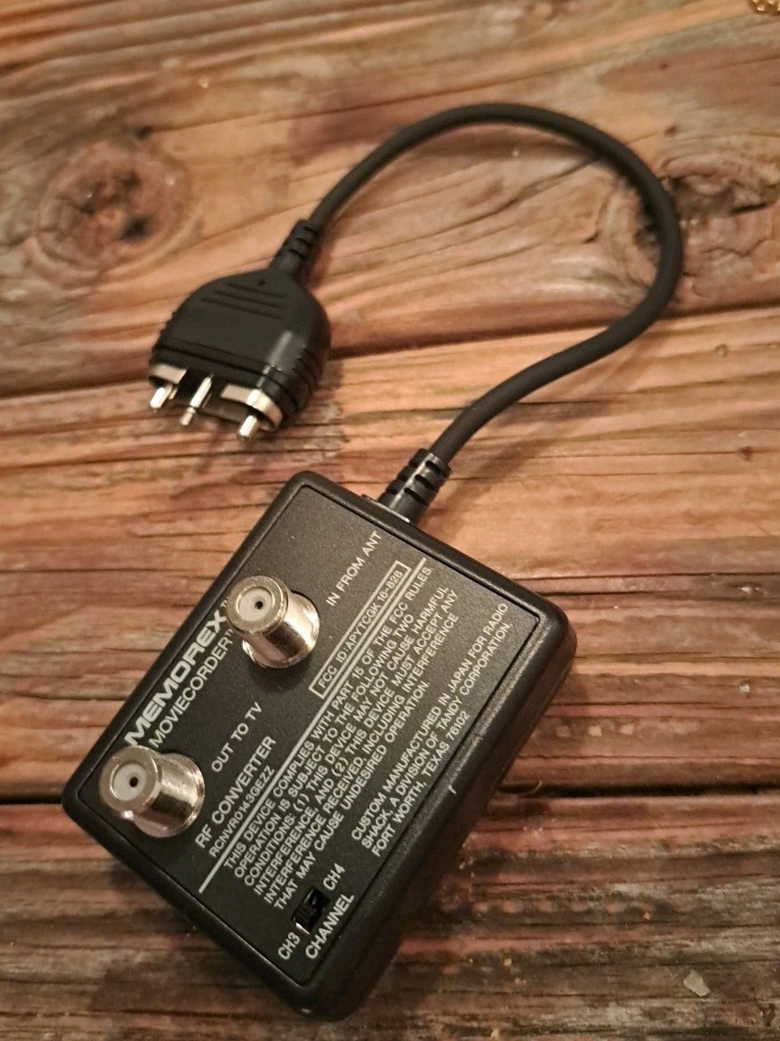 Memorex Moviecorder RF Converter, Out to TV Signal Switch RCNVR0115GEZZ -Vintage