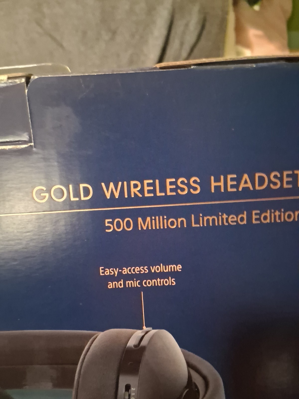 PlayStation Gold Wireless Headset 500 Million Lmtd Edition – New. factory sealed