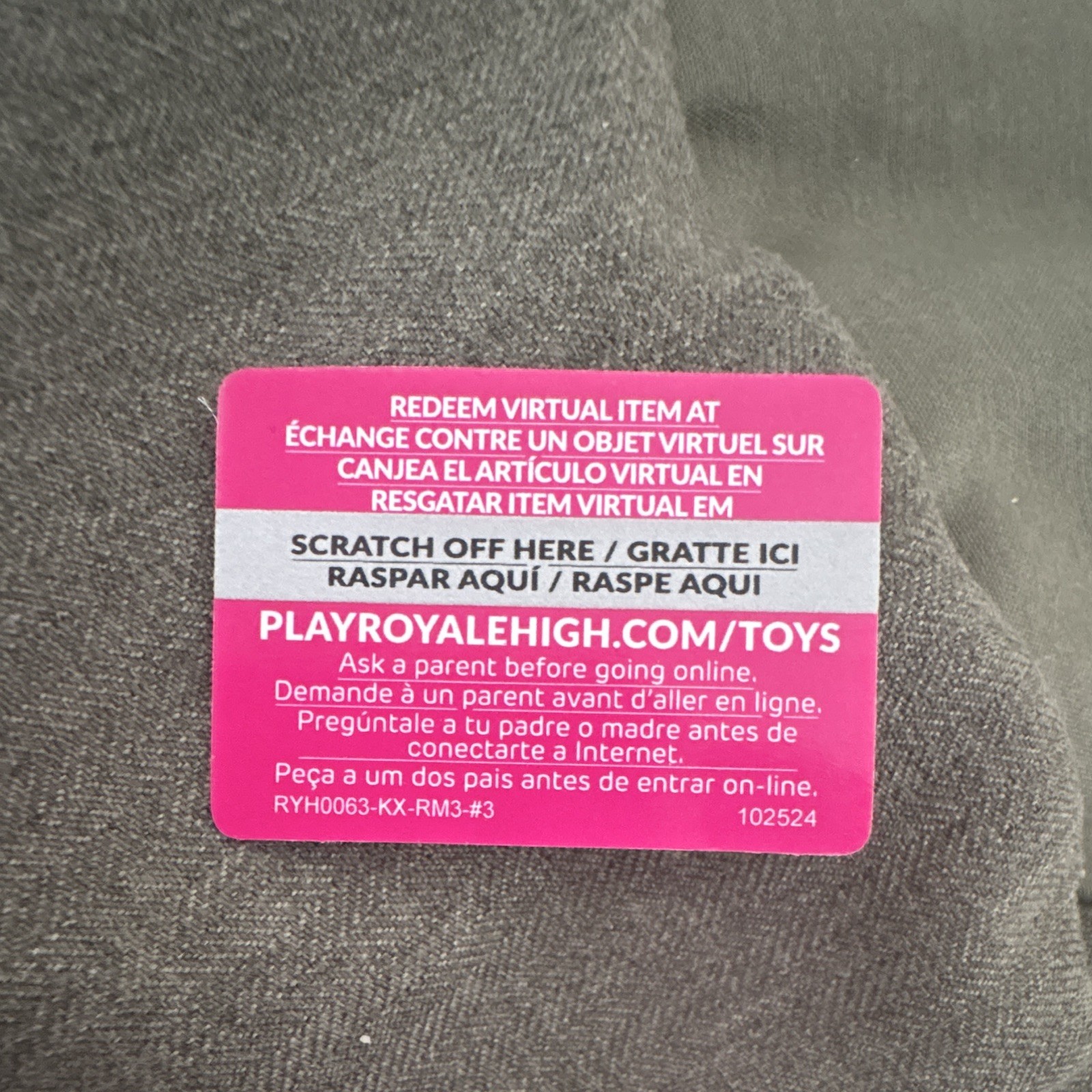Royale High Lilly’s Necklace Virtual Item Code Scratch-Off Card CODE ONLY