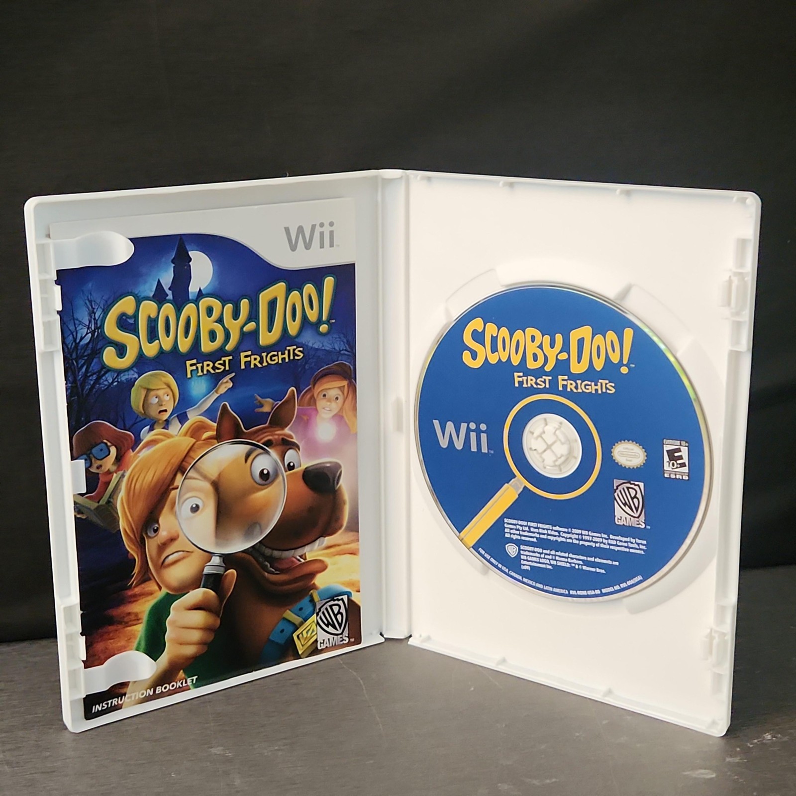 Scooby-Doo! First Frights Nintendo Wii Game CIB