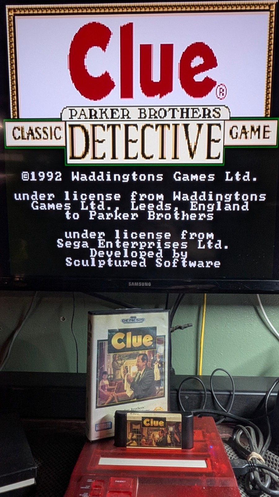 Clue Sega Genesis CIB Cleaned and Tested Working manual has rusty staples