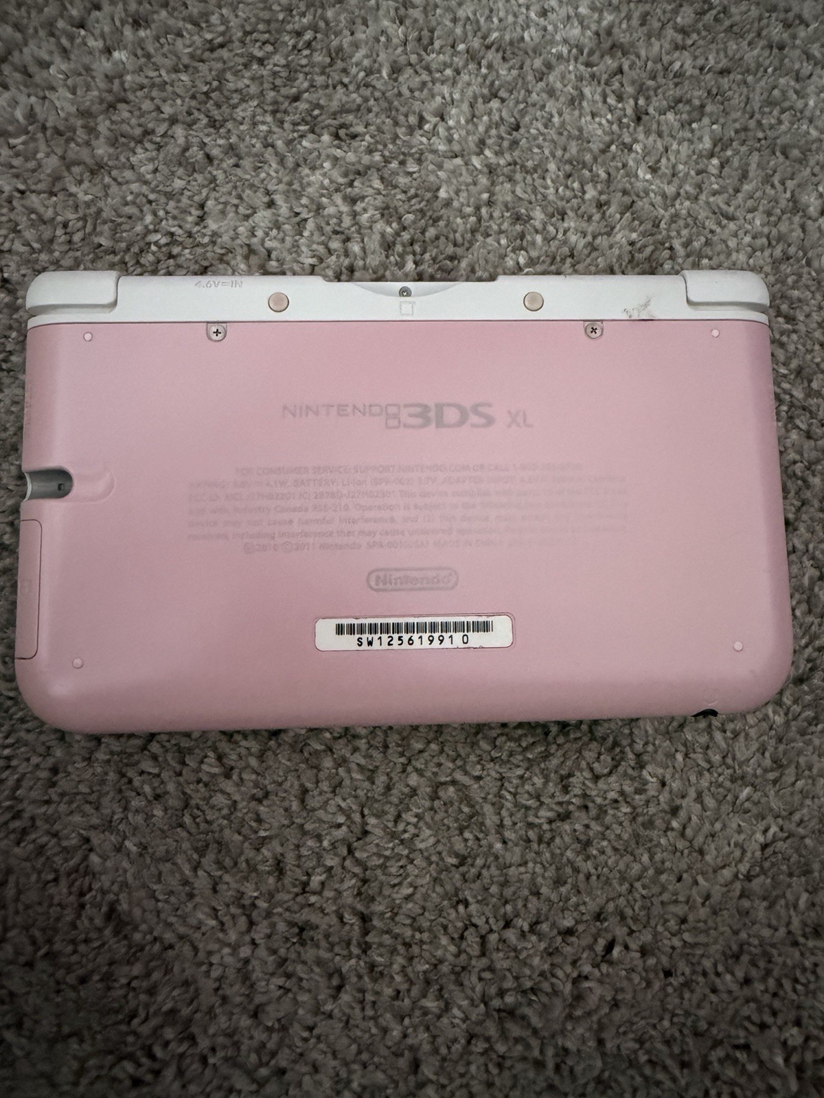 Nintendo 3DS XL Pink/White Handheld System 4GB 3D Wi-Fi w/ Charger