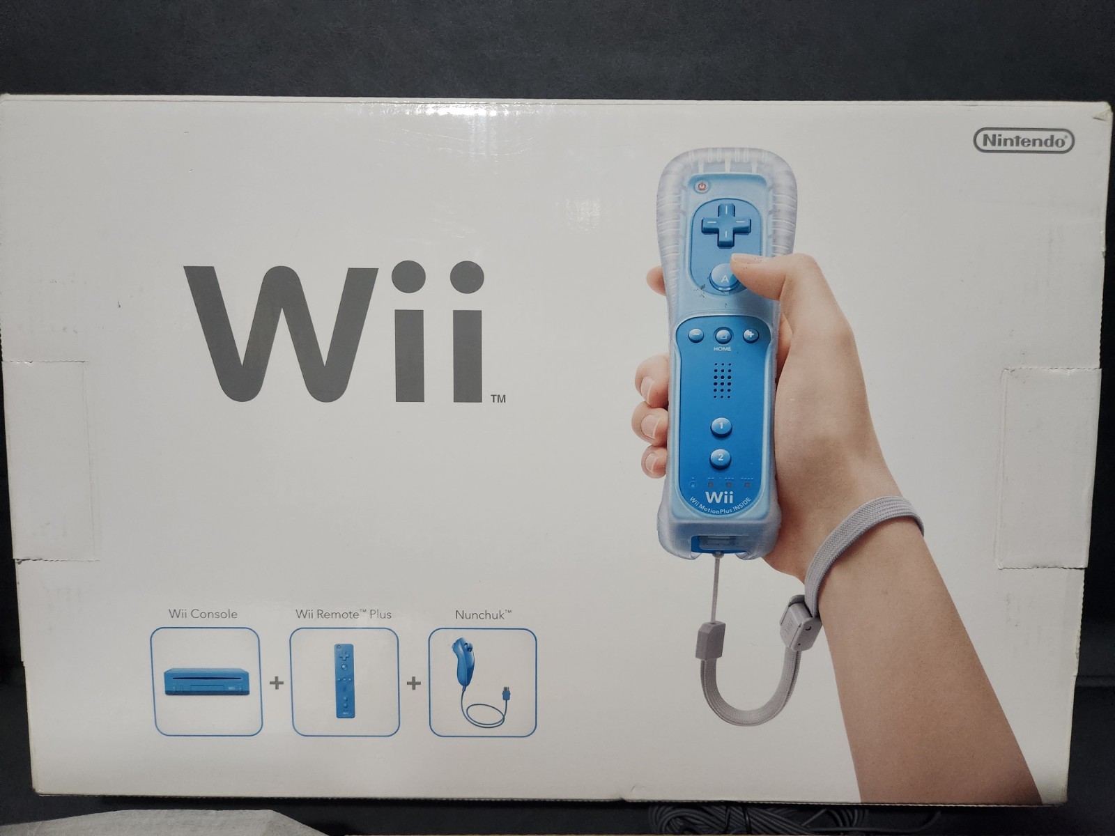 Nintendo Wii Limited Edition Blue Console In Original Box w/Wii Sports Disc
