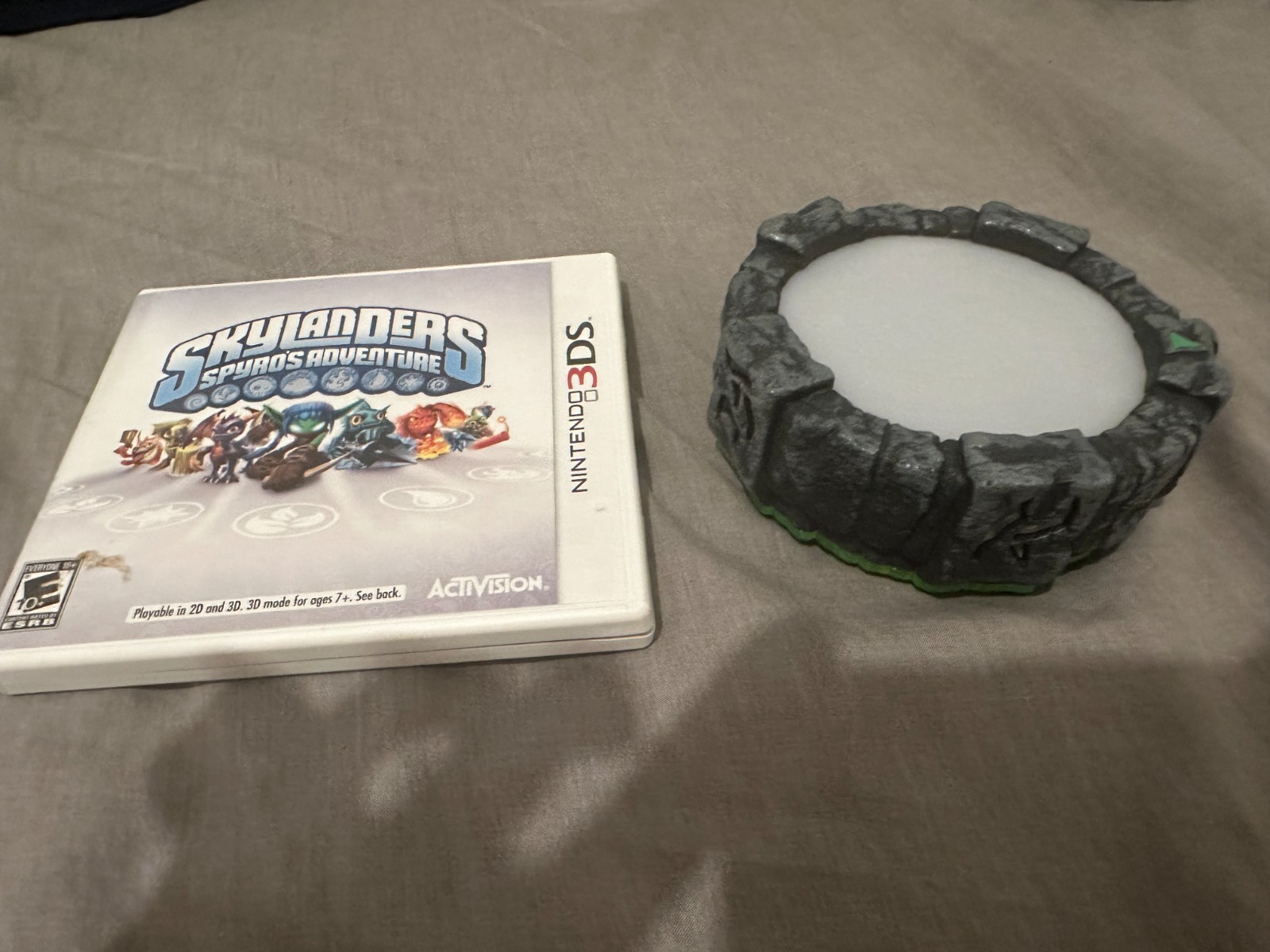 Skylanders spyros adventure for the DS plus portal and instruction manual
