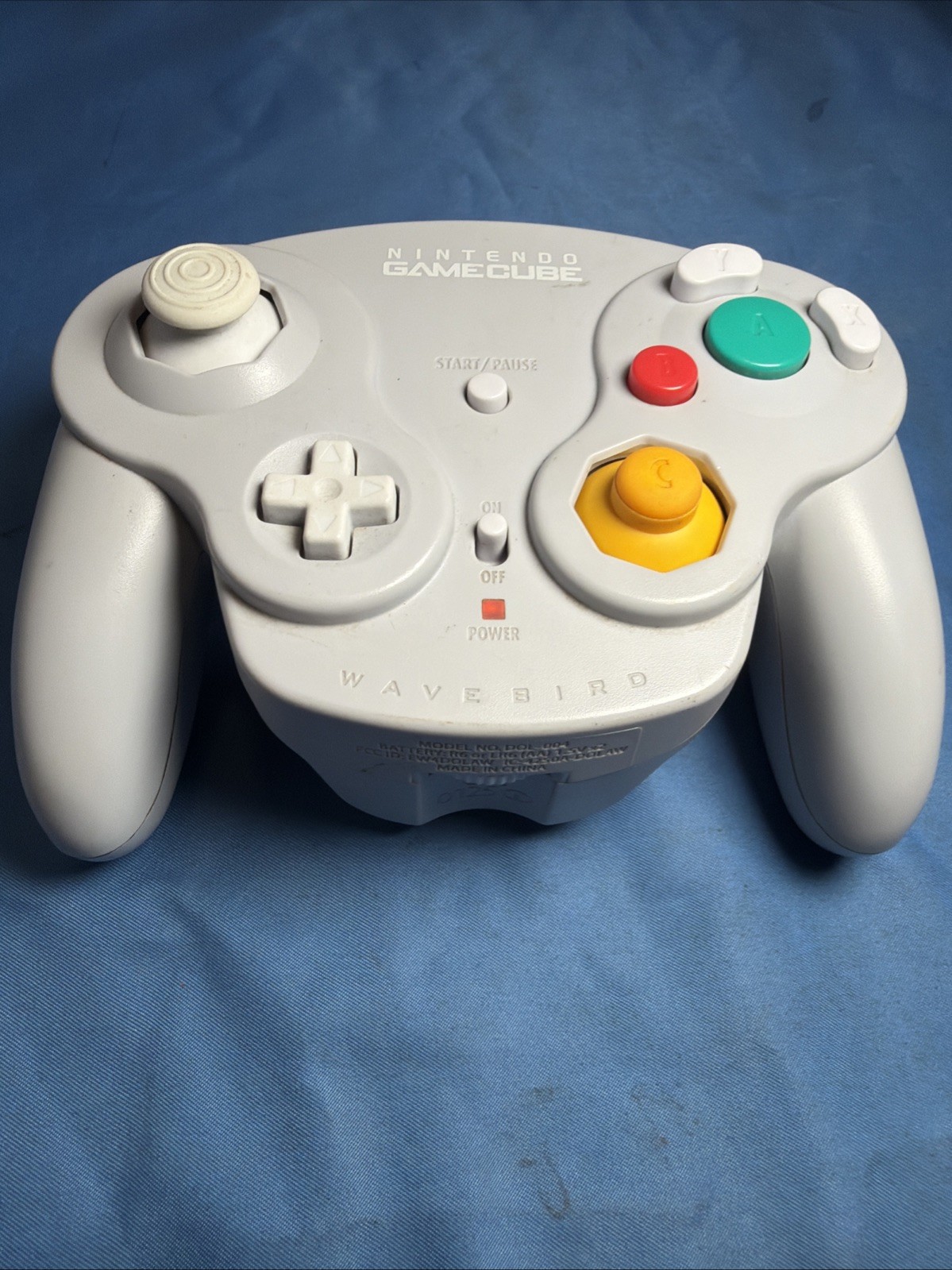 Nintendo WaveBird Wireless GameCube Controller Silver/Gray No Cover or receiver