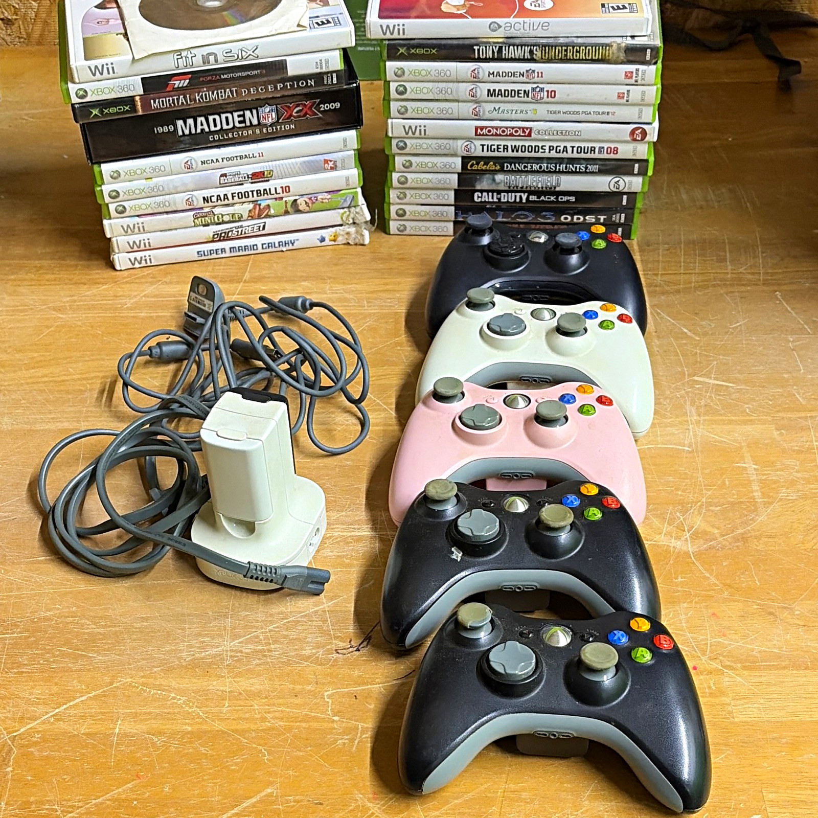 Microsoft Nintendo Xbox 360 Wired Controllers w/ AC Adapter, Cables & Games Lot