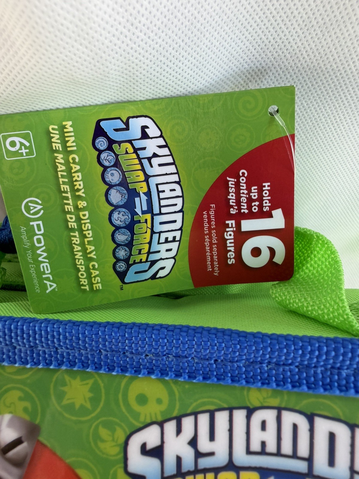 Skylanders Swap Force Official Carry Case holds up to 16 figures brand new