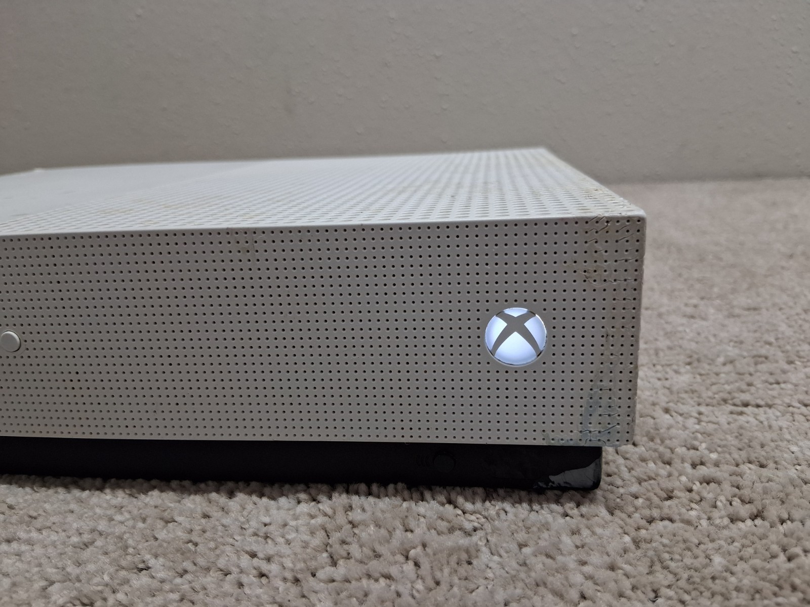 Microsoft Xbox One S White Model 1681 Powers On But HDMI Port Isn’t Working