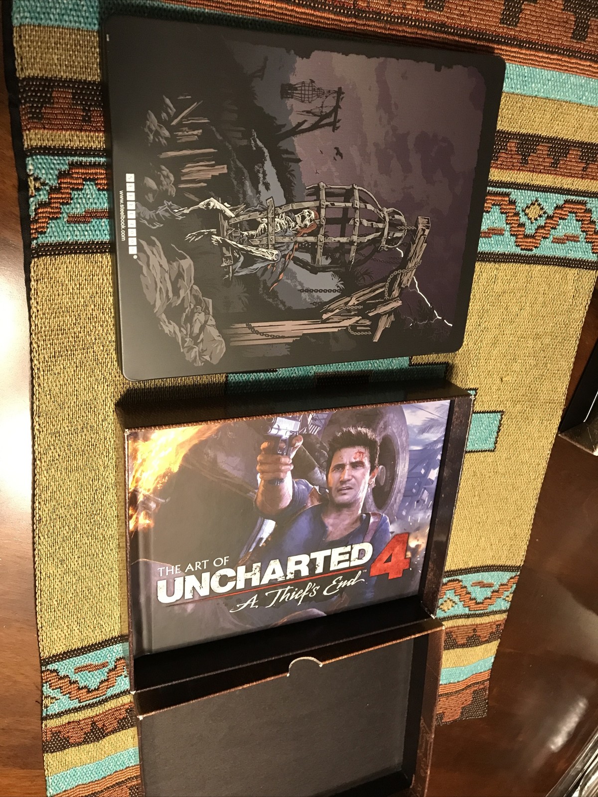 Uncharted 4: A Thief’s End (PS4, 2016) Special Edition