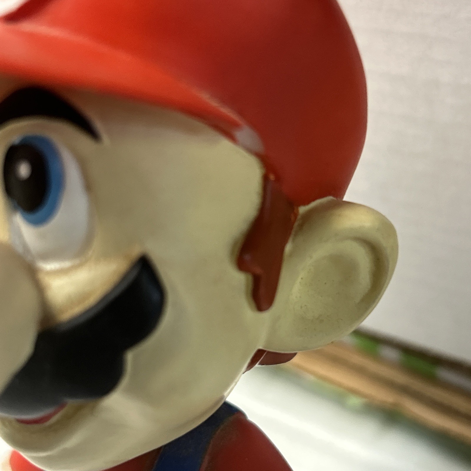 Vintage 2002 BD&A Nintendo Collectibles Mario Bobblehead Read