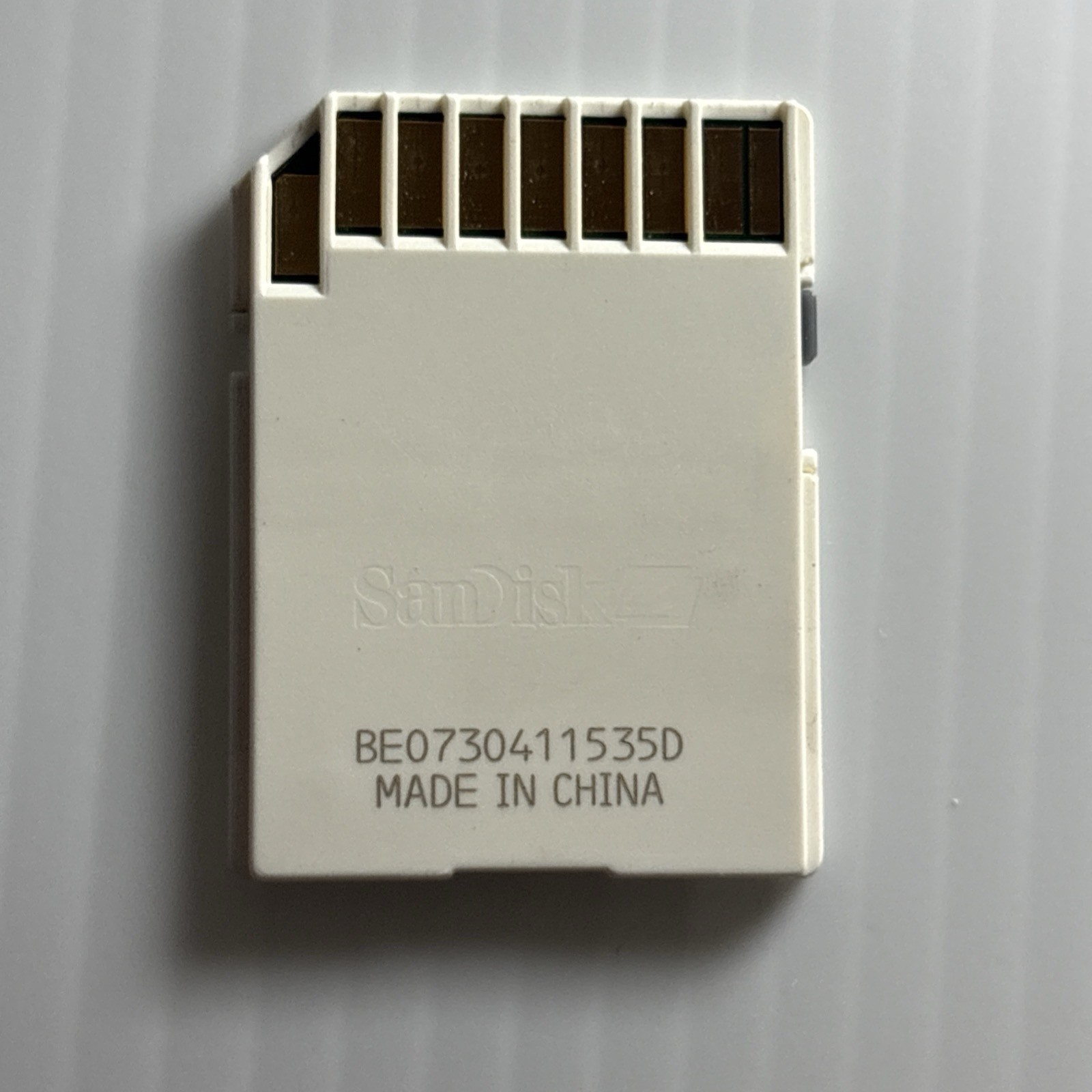 Official Nintendo Branded Sandisk 2GB SD Memory Card For Wii SD Card