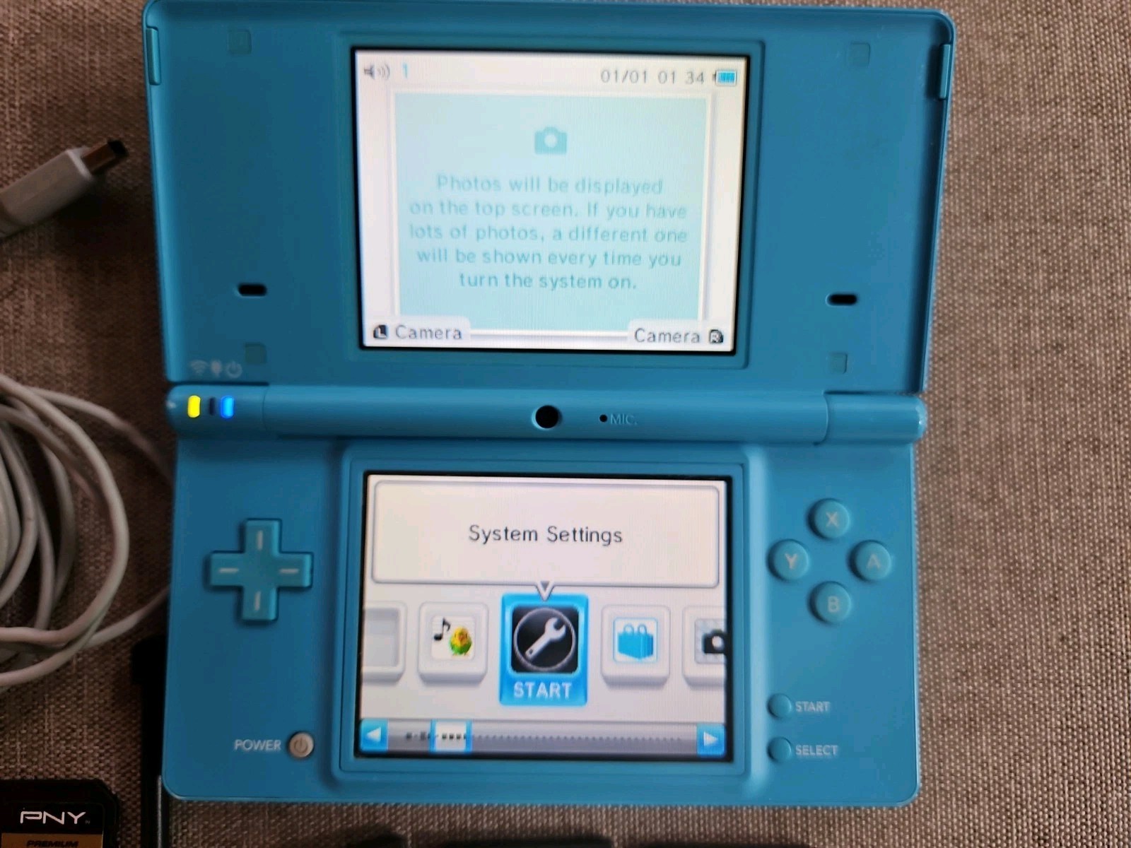 Nintendo DSi Blue Console W/Stylus, Charger,3games,2memory SDcards. Tested Works