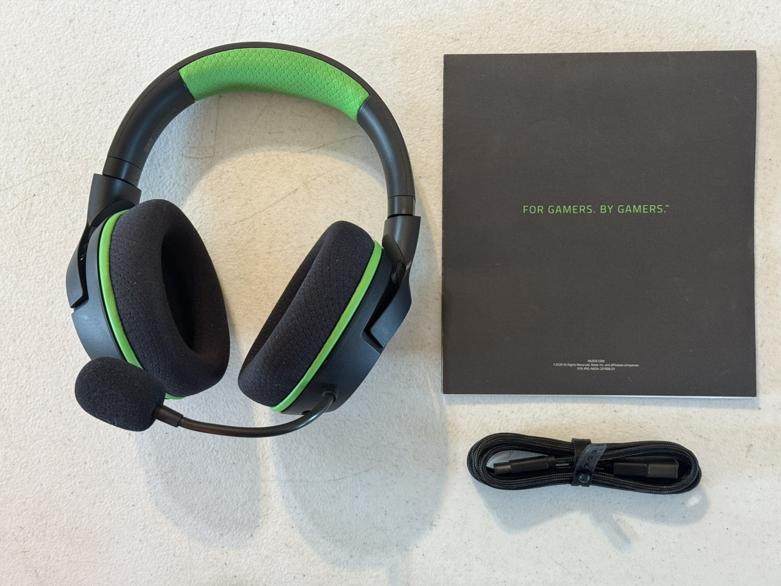 Razer Kaira Wireless Gaming Headset Xbox Series X|S Xbox One – OPEN BOX NEW