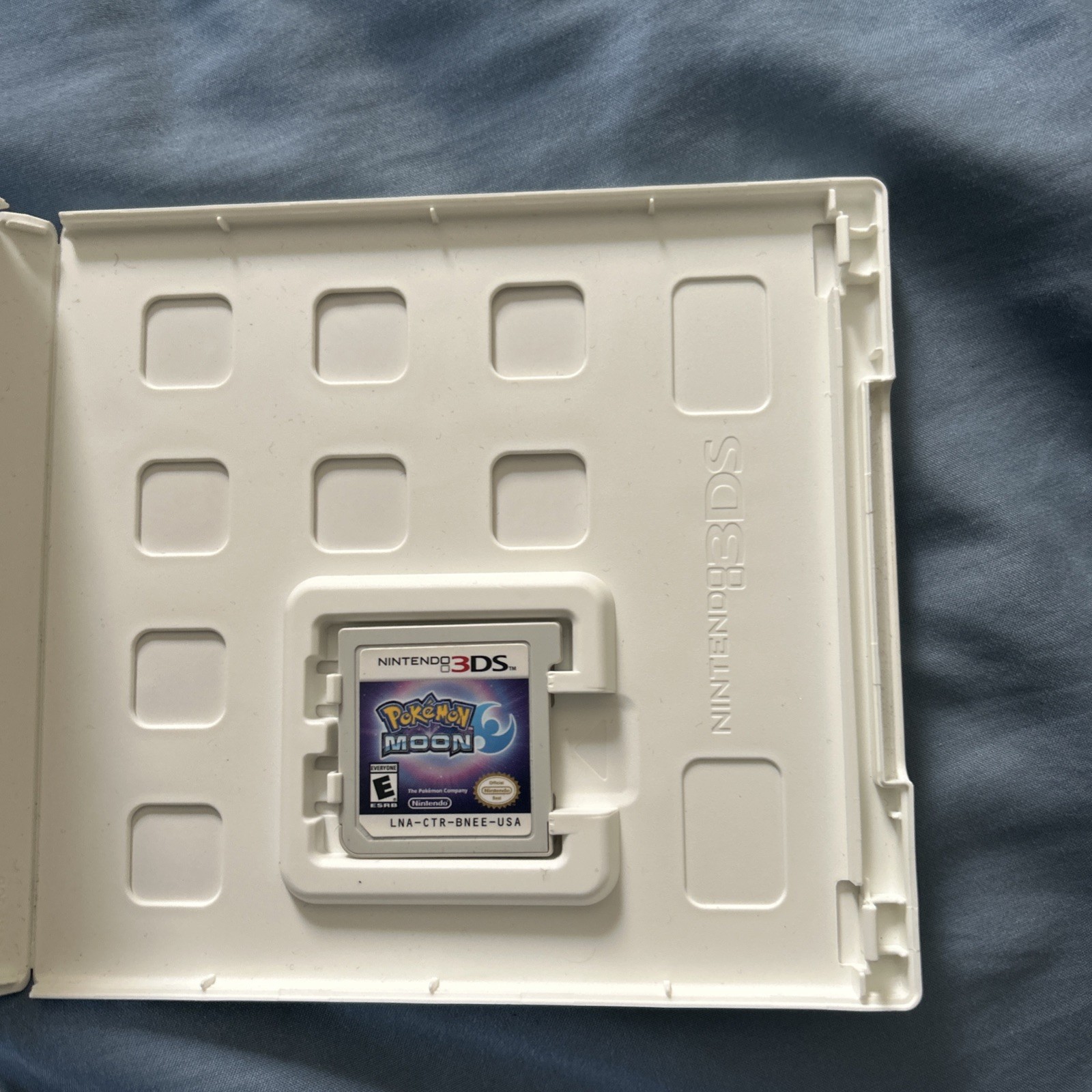 Pokémon Moon Nintendo 3DS with Case