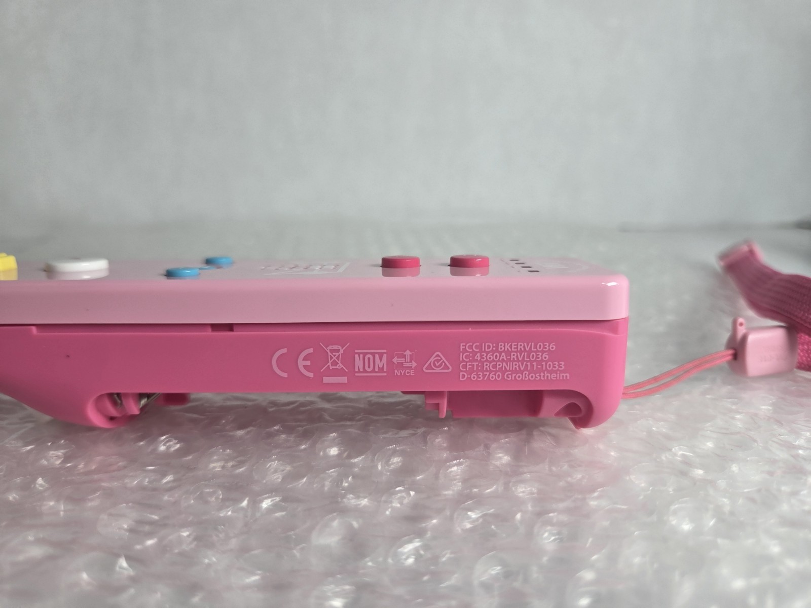 Nintendo Wii U Motion Plus Remote Controller Princess Peach OEM RVL-036 Tested