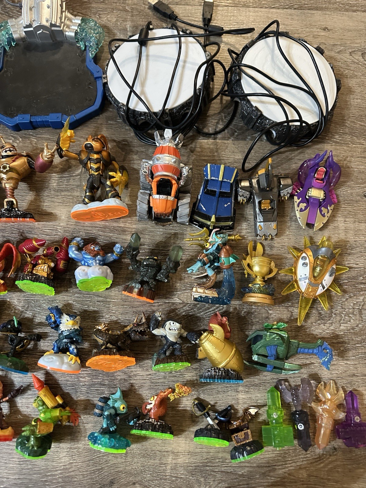 Skylanders Lot Figures Bases Activision Mixed
