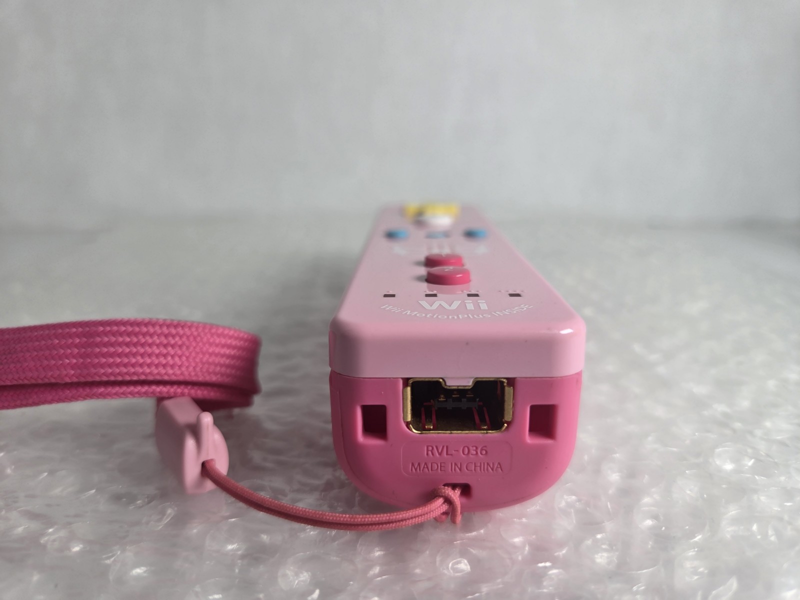 Nintendo Wii U Motion Plus Remote Controller Princess Peach OEM RVL-036 Tested