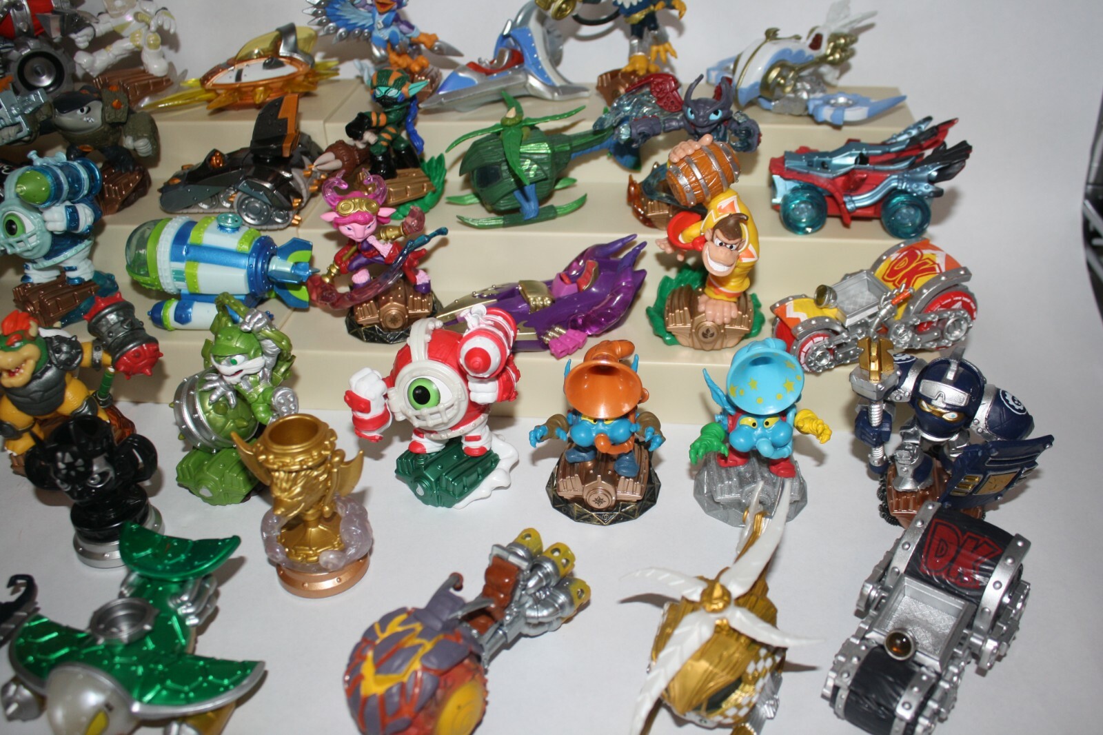 Skylanders Superchargers Figures Buy 4 Get 1 Free Finish Your Set Free Shipping